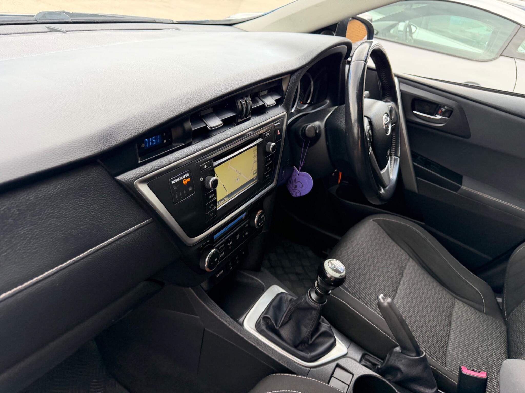 Toyota Auris view 54