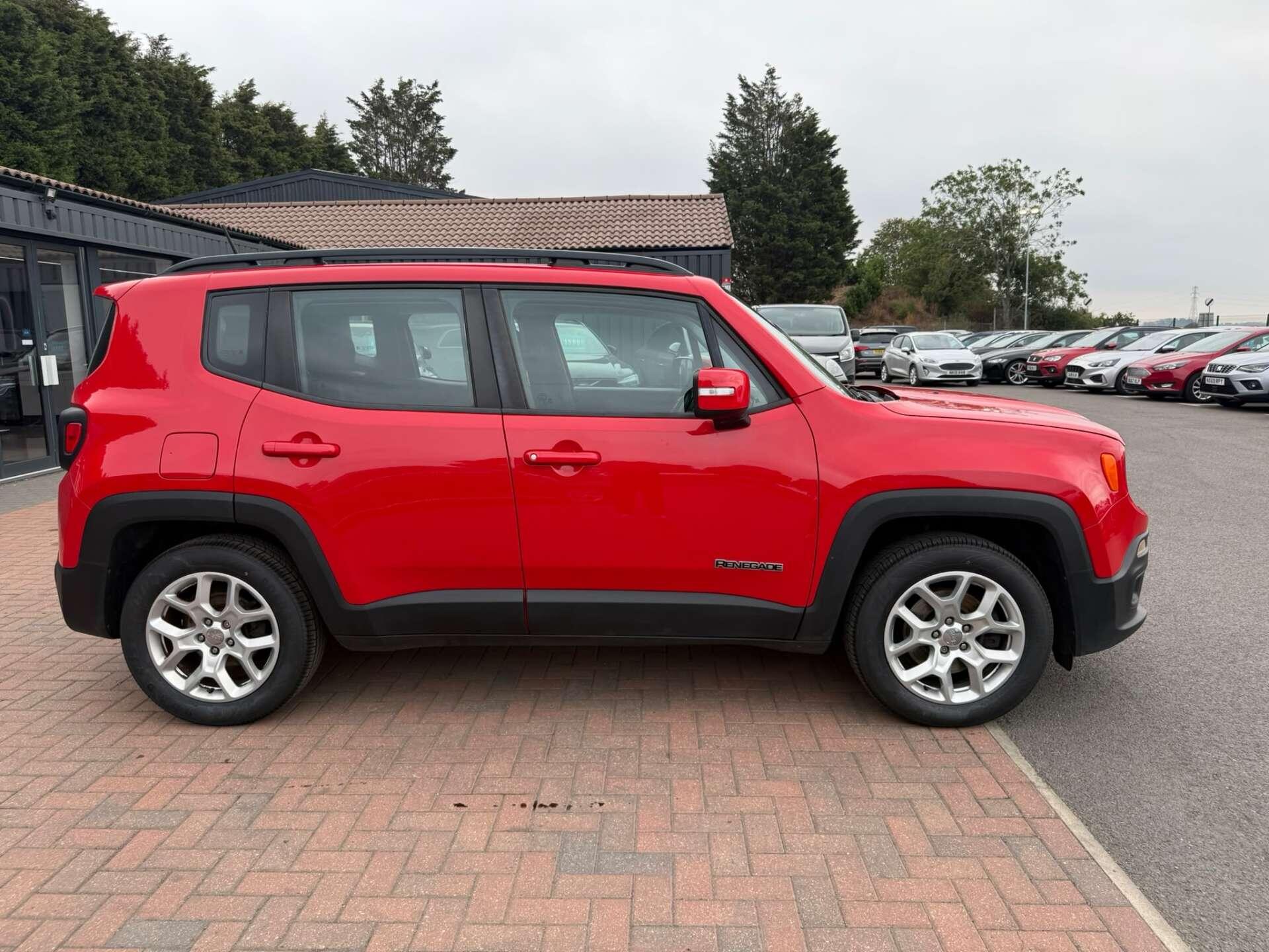 Jeep Renegade view 14
