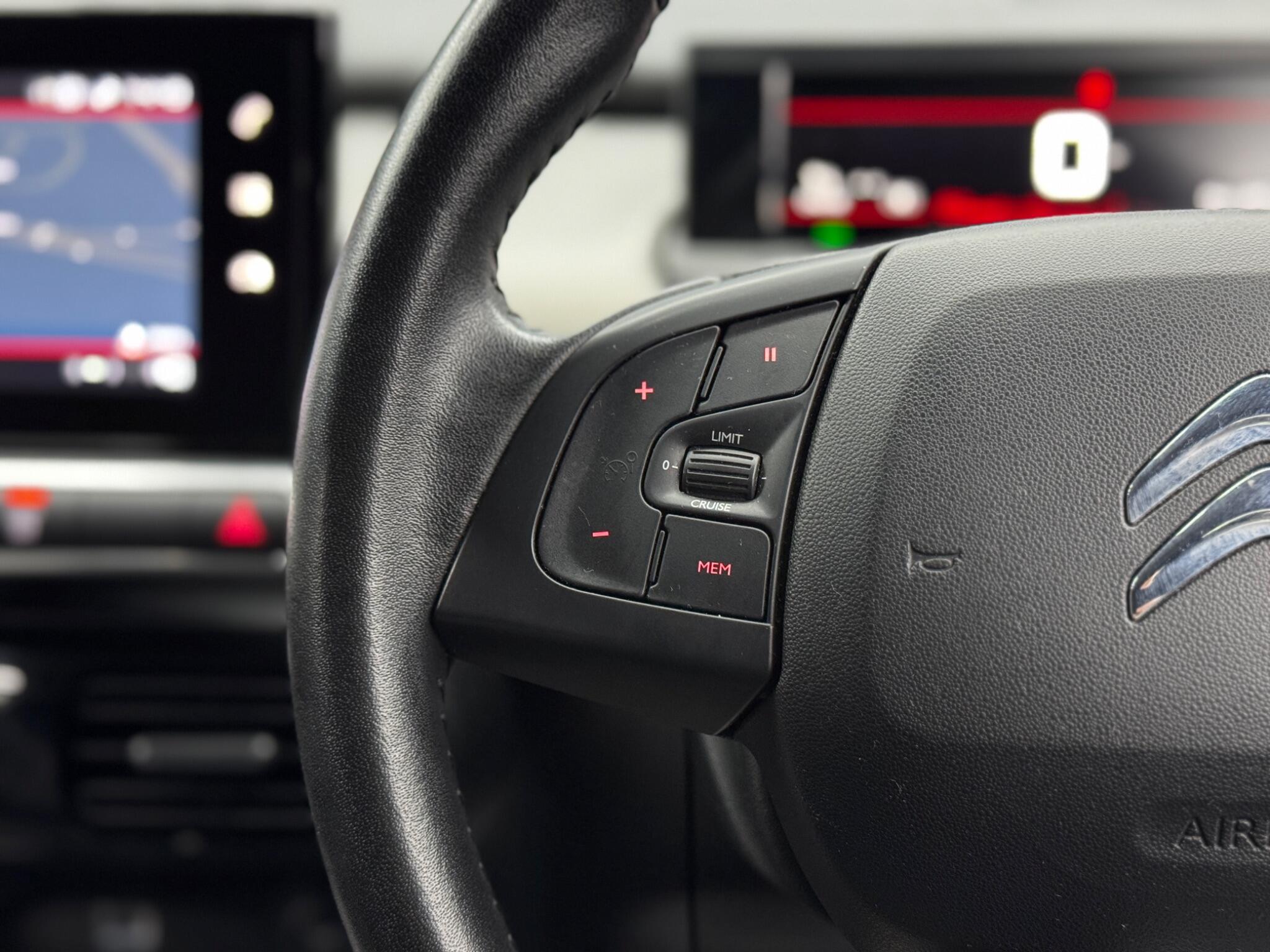 Citroen C4 Cactus view 20