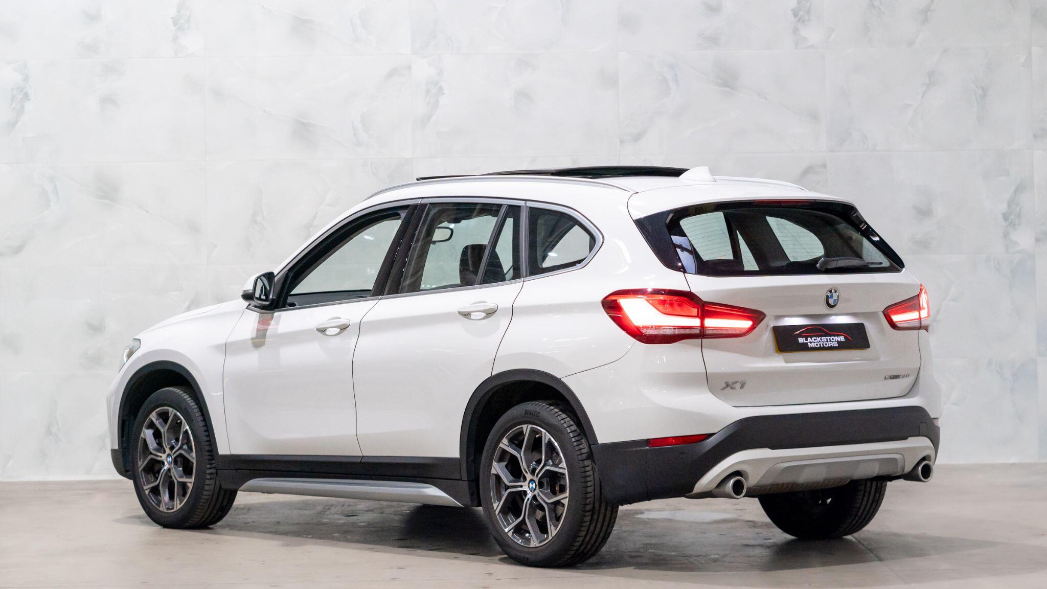 BMW X1 view 5