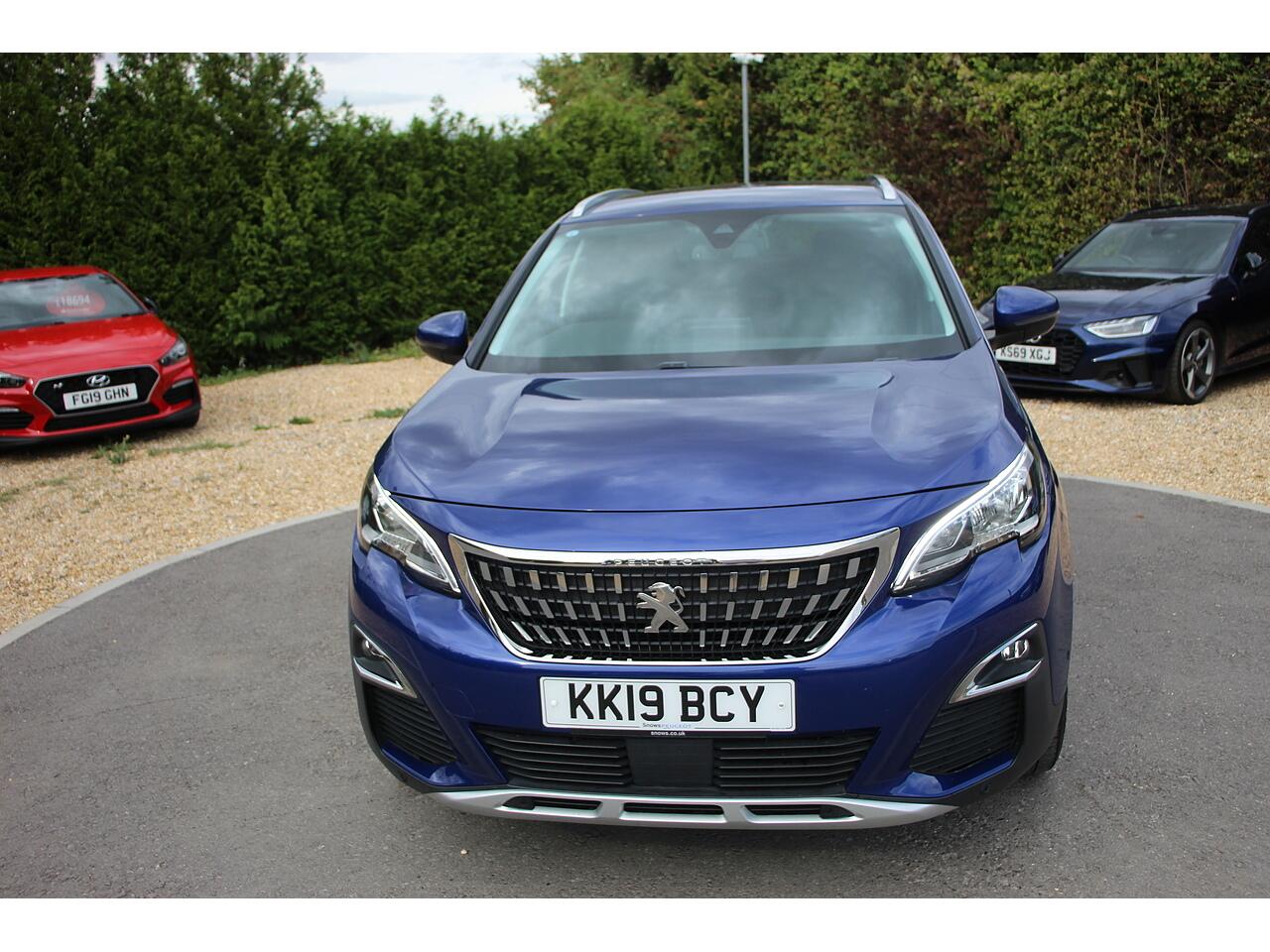 Peugeot 3008 view 3