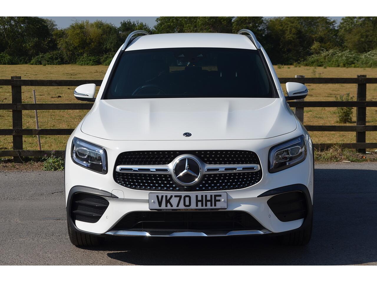 Mercedes-Benz GLB view 4