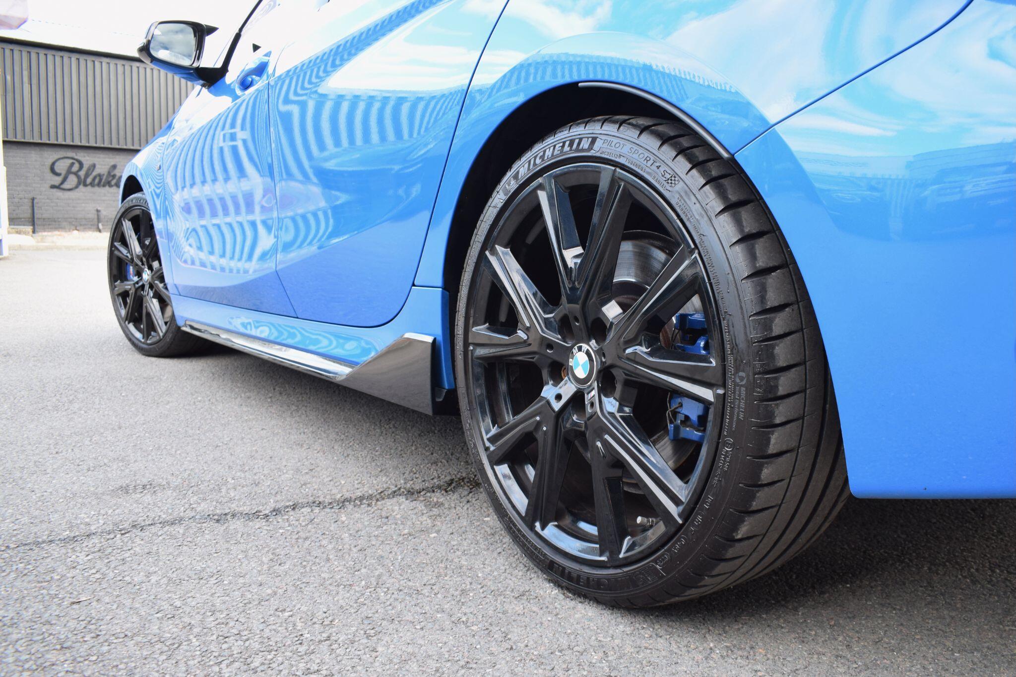 BMW 1 Series view 30