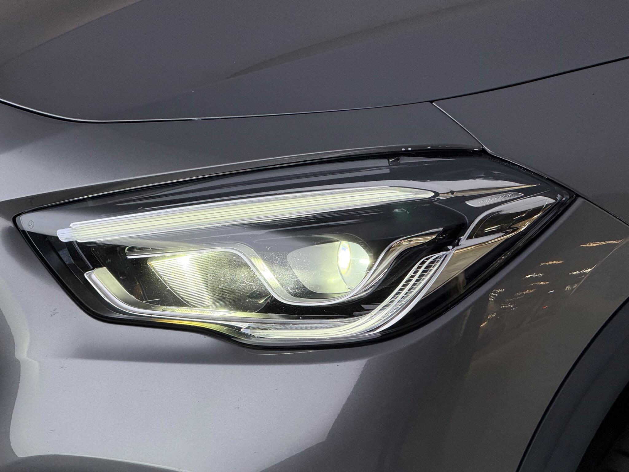 Mercedes-Benz Gla view 4