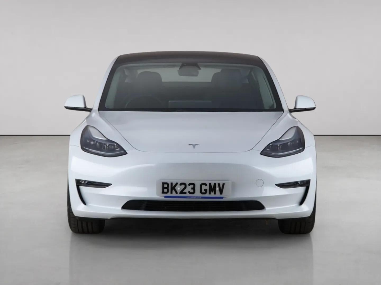 Tesla Model 3 view 5
