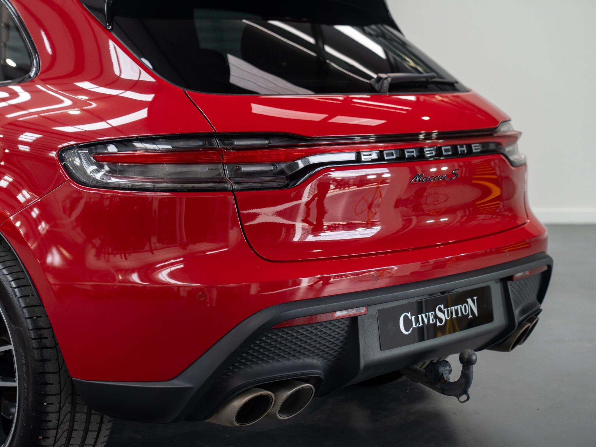 Porsche Macan view 24