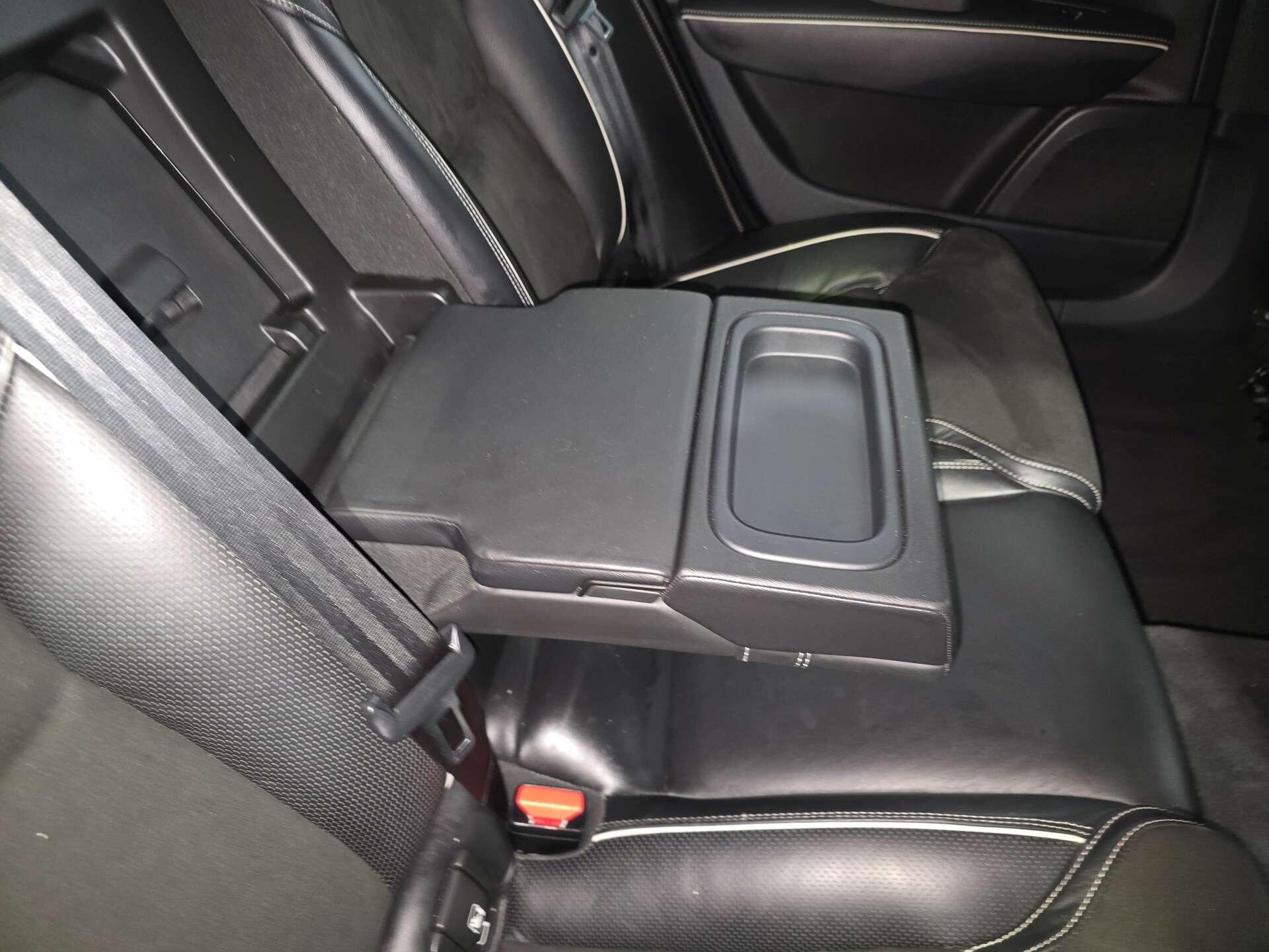 Volvo S90 view 60