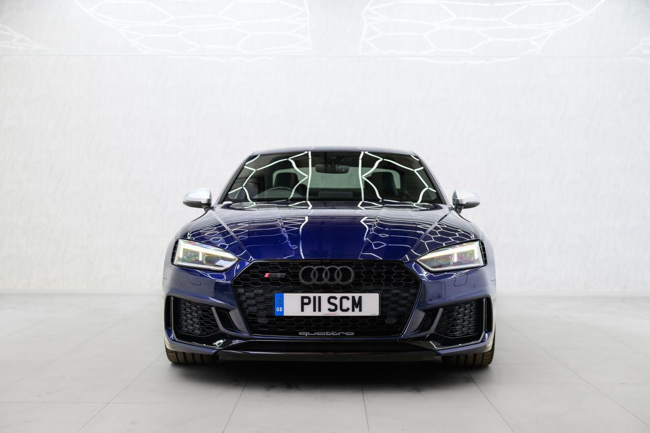 Audi RS5 view 4