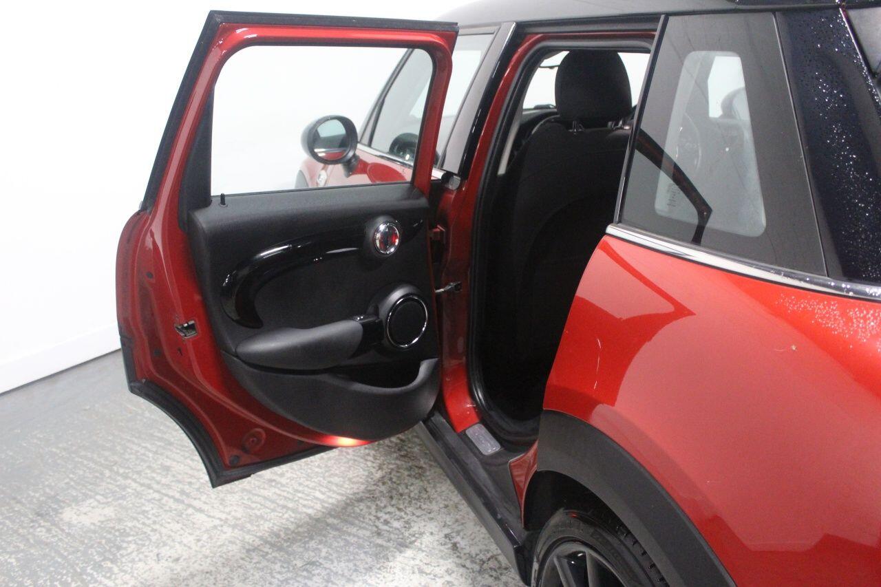 Mini Hatch view 26