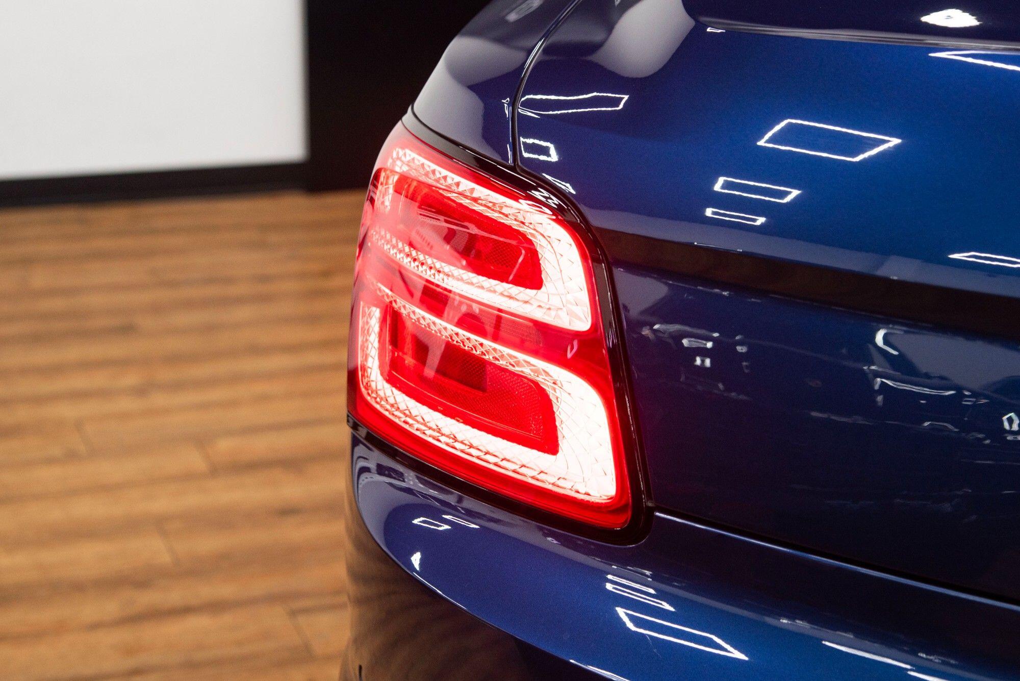 Bentley Flying Spur view 21