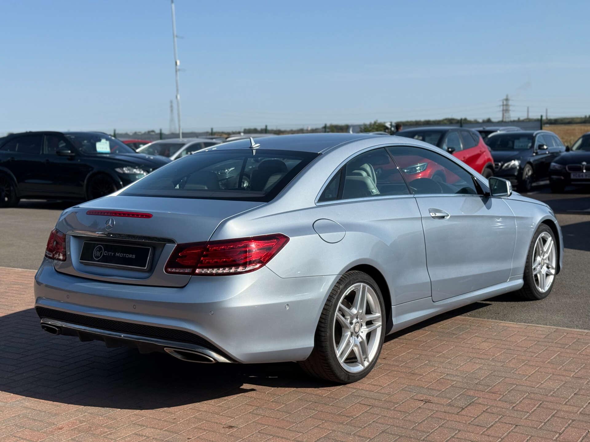 Mercedes-Benz E-Class view 20