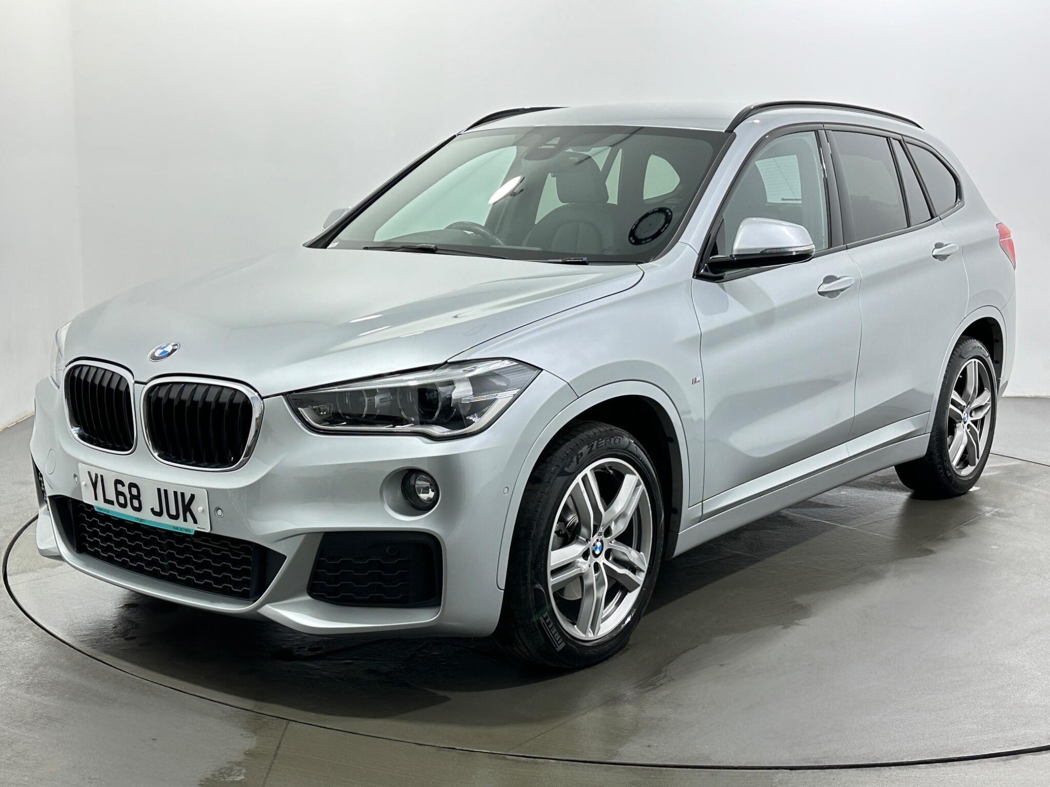 BMW X1 view 4