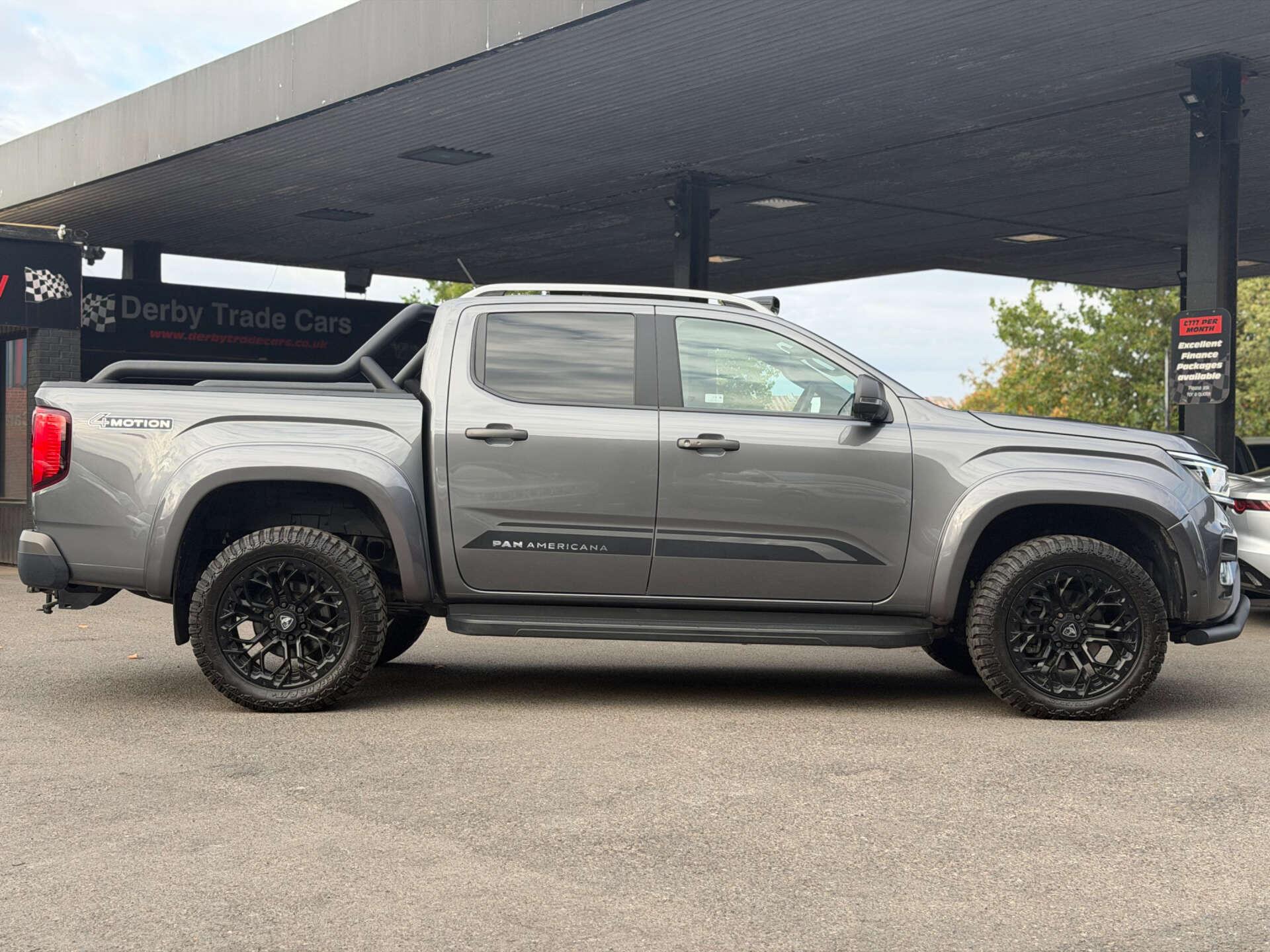 Volkswagen Amarok view 9