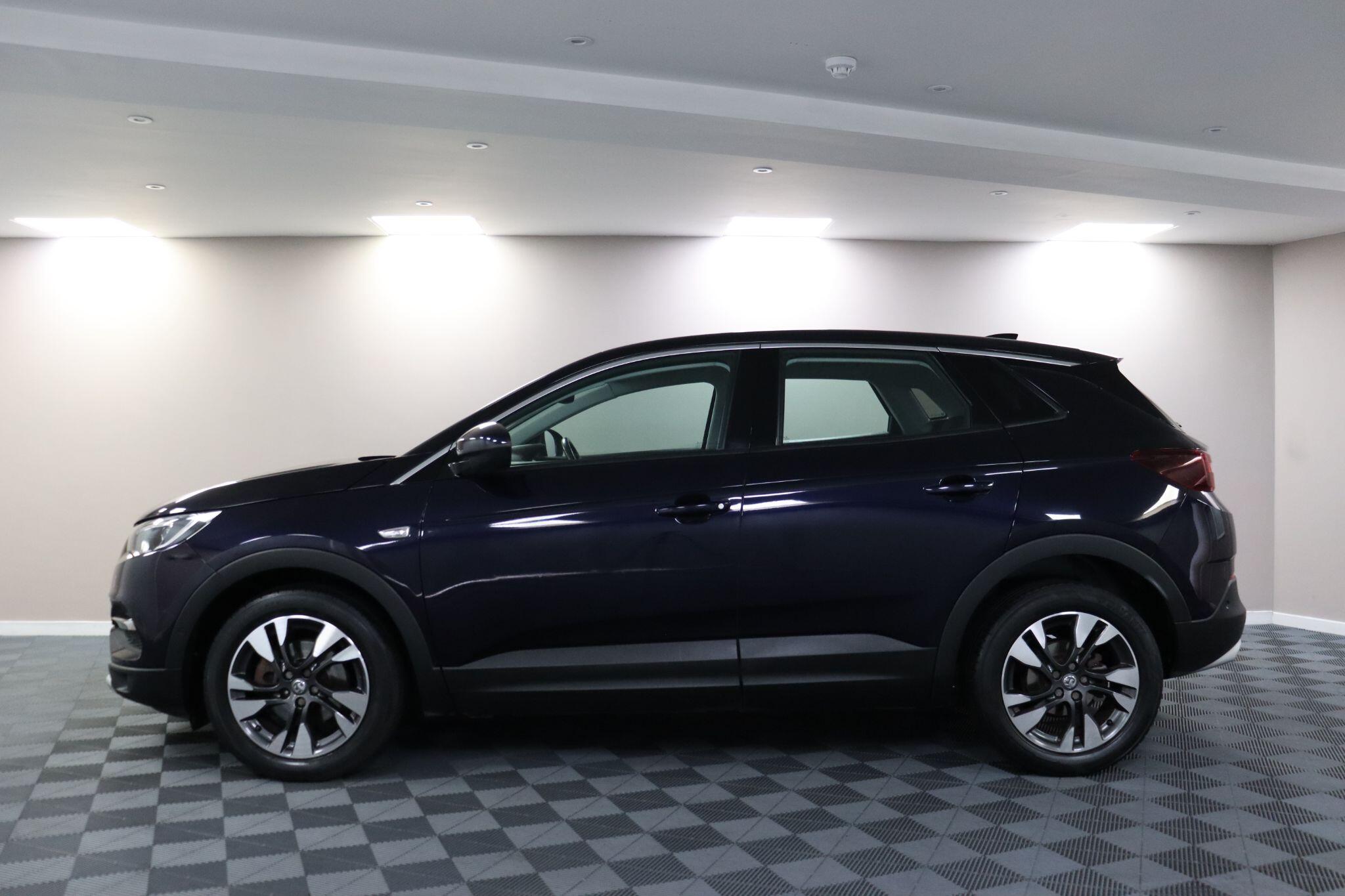 Vauxhall Grandland X view 18