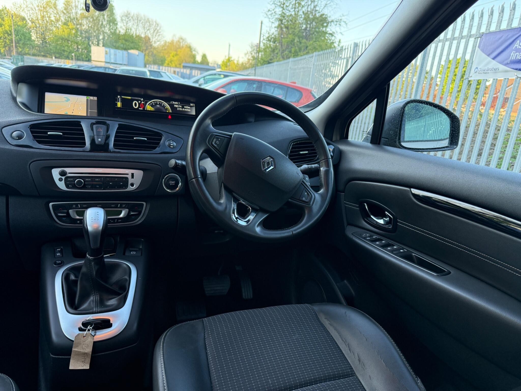 2015 Renault Scenic image 35