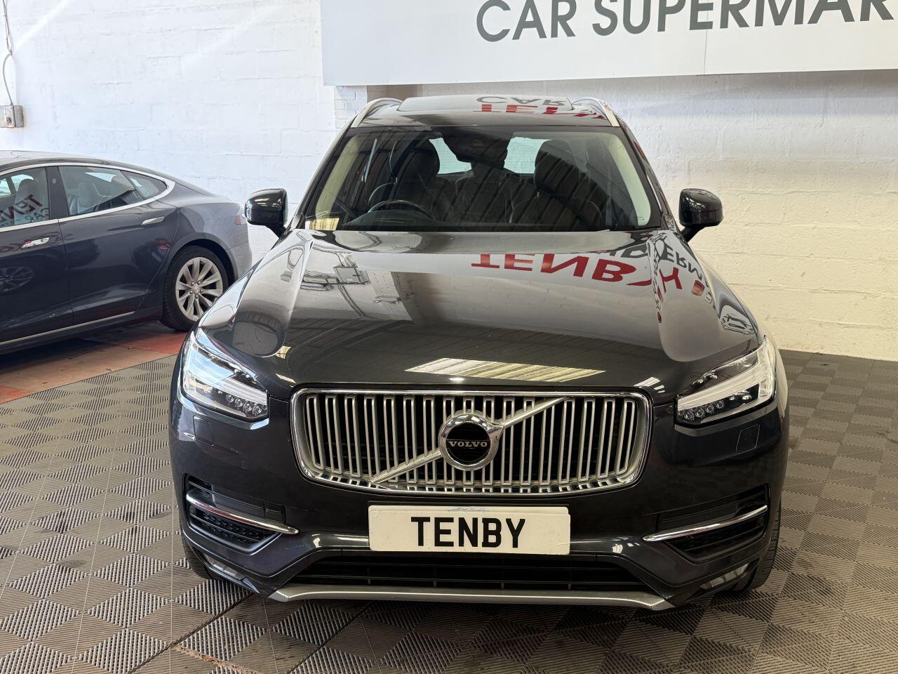 Volvo XC90 view 4