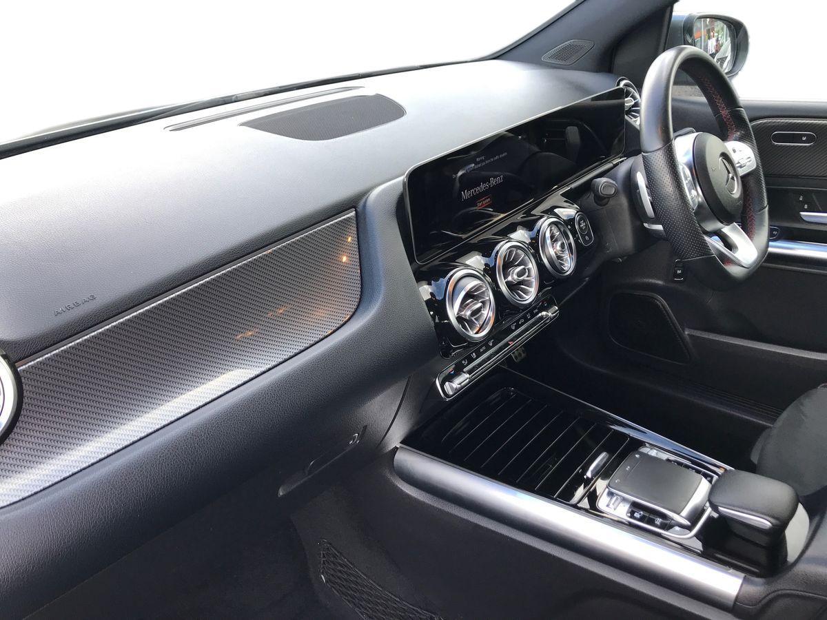 Mercedes-Benz B-Class view 5