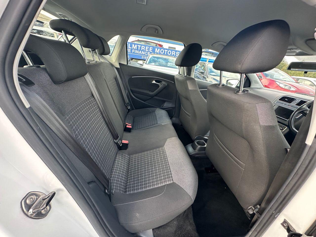 Volkswagen Polo view 26