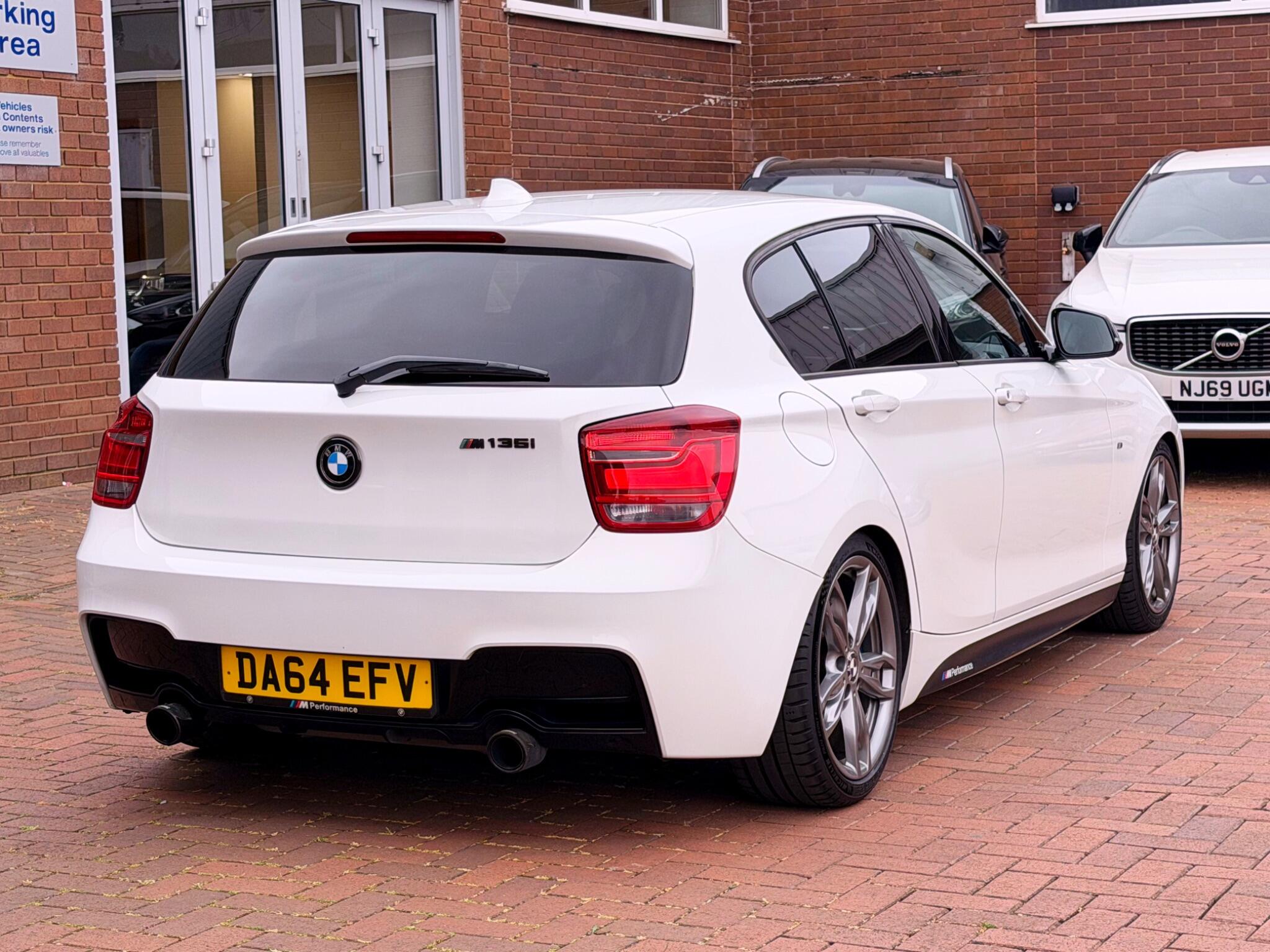 BMW 1 Series view 20