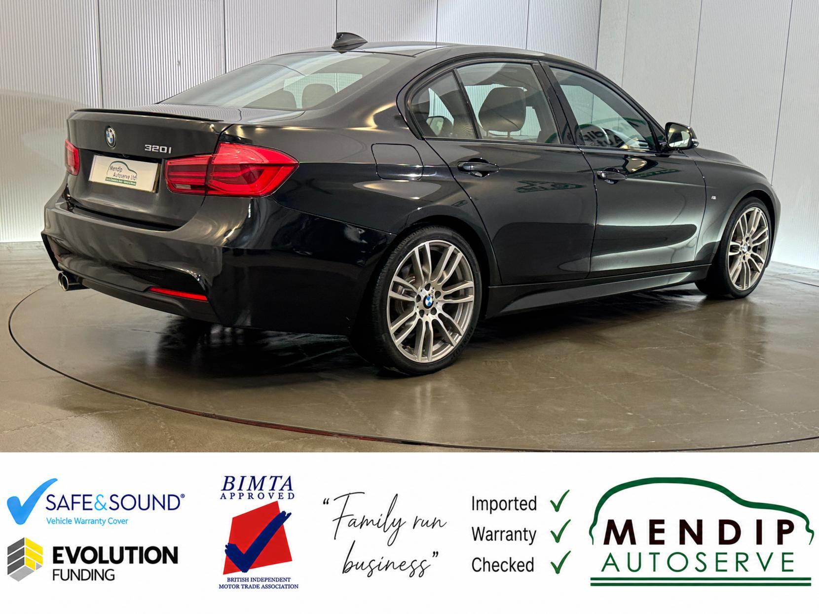 BMW 3 Series view 26