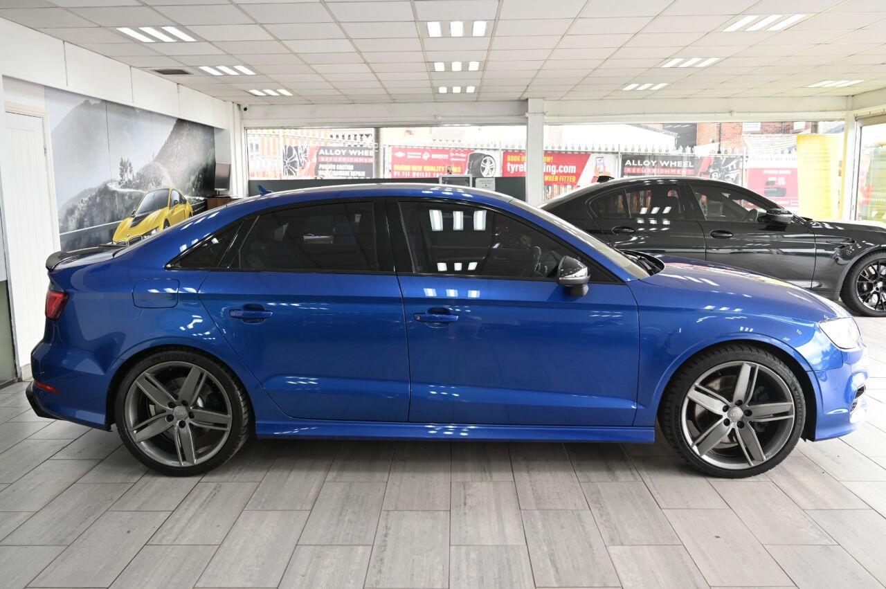 Audi S3 view 3