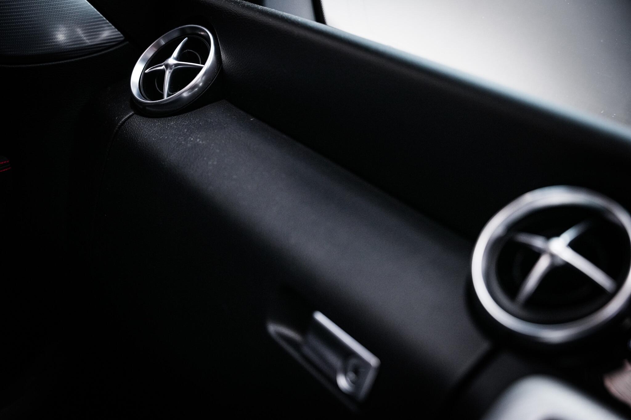 Mercedes-Benz SLC view 47