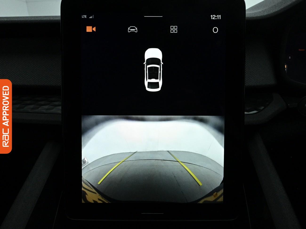 Polestar 2 view 3