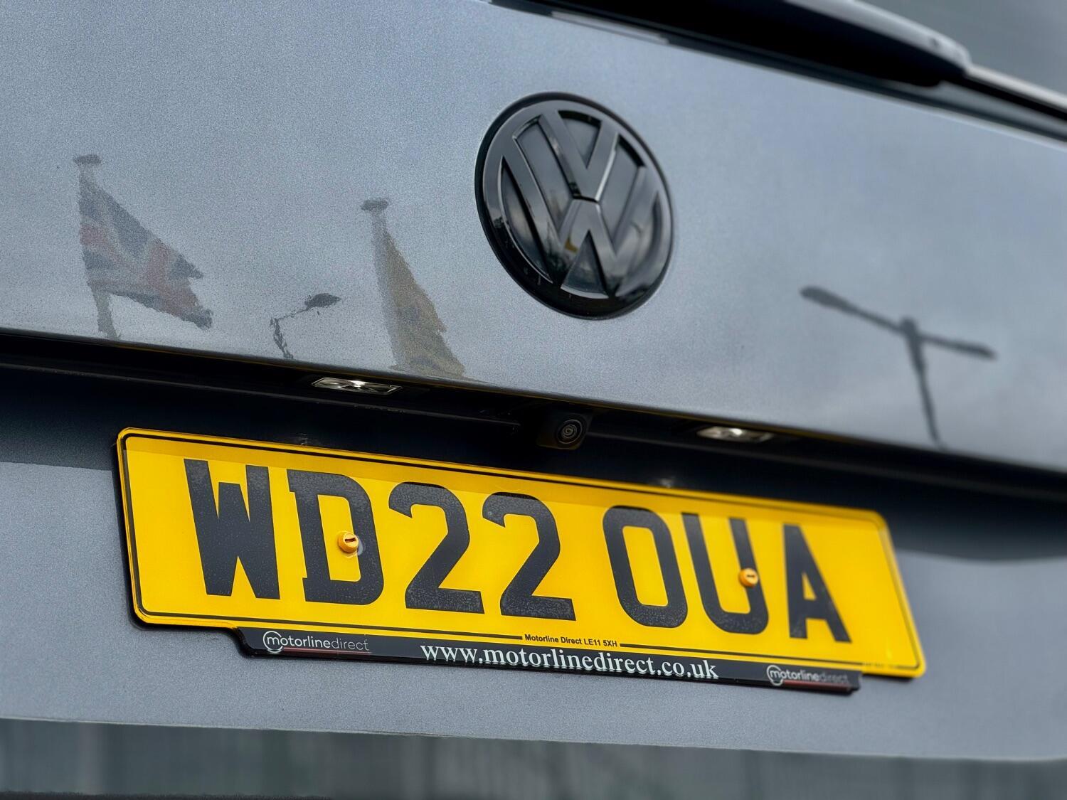 Volkswagen Caravelle view 28