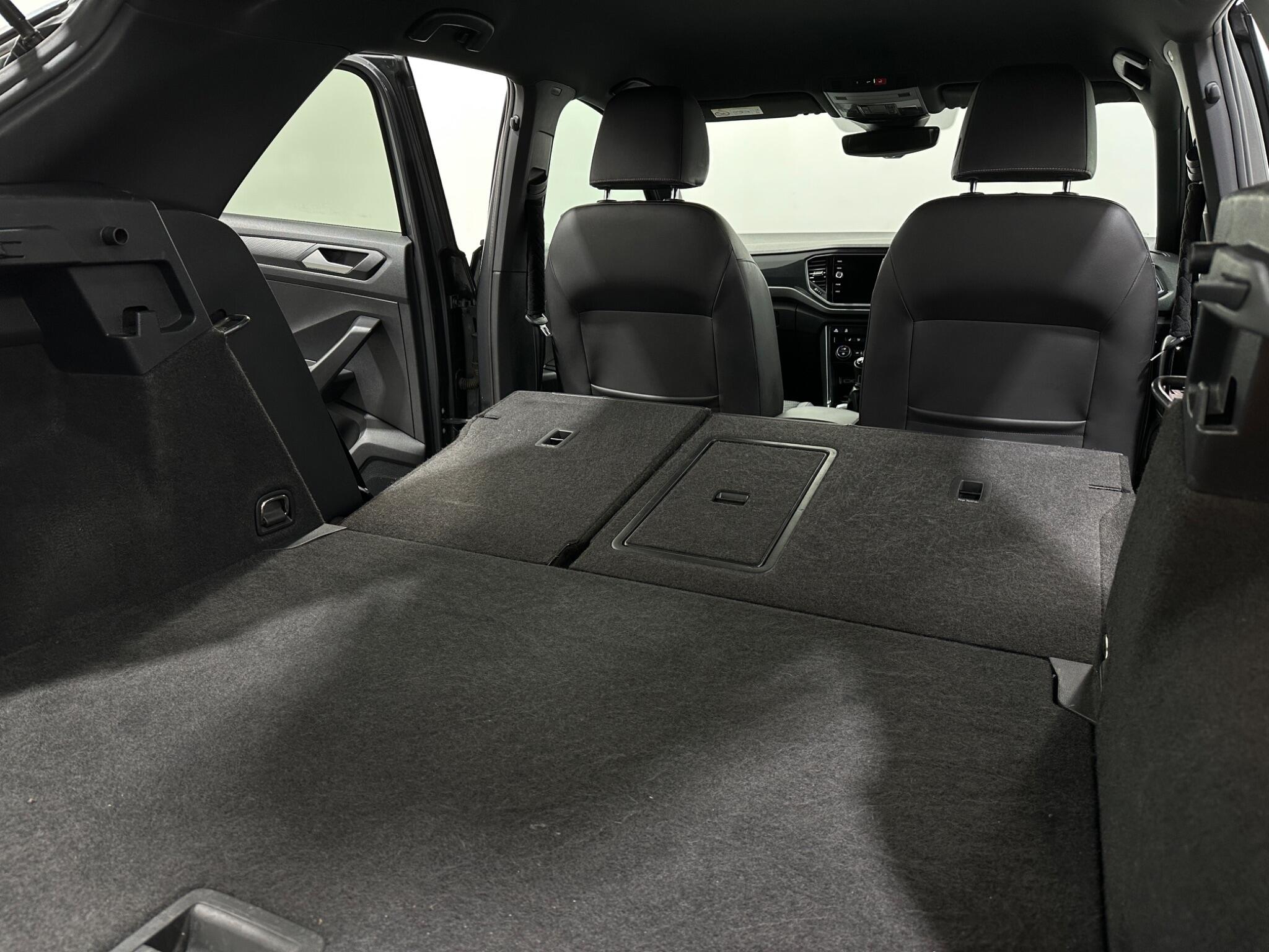 Volkswagen T-Roc view 45