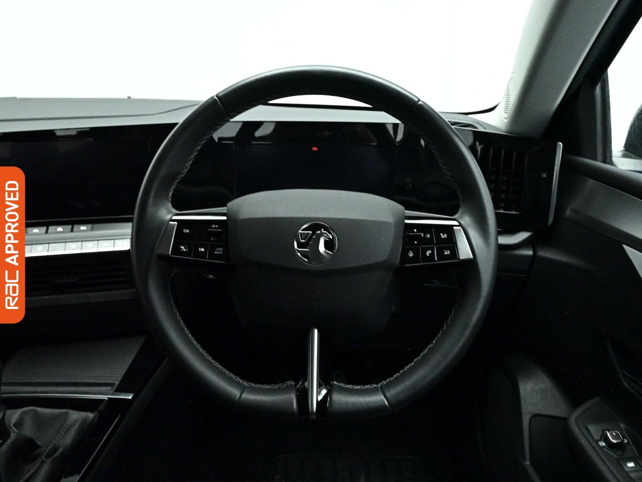 Vauxhall Astra view 9