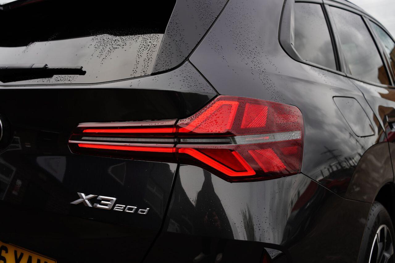 BMW X3 view 22