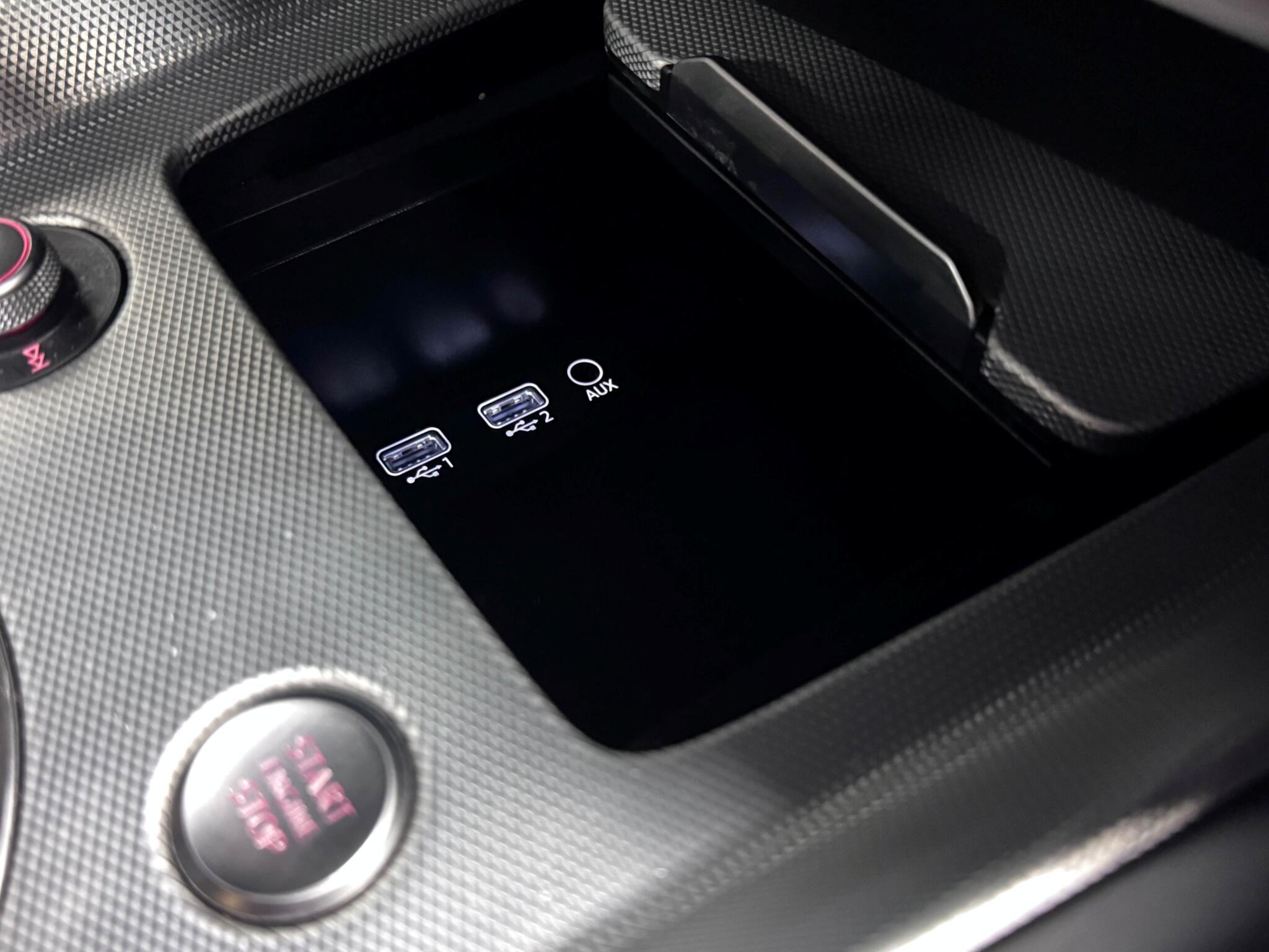 Audi TT view 32