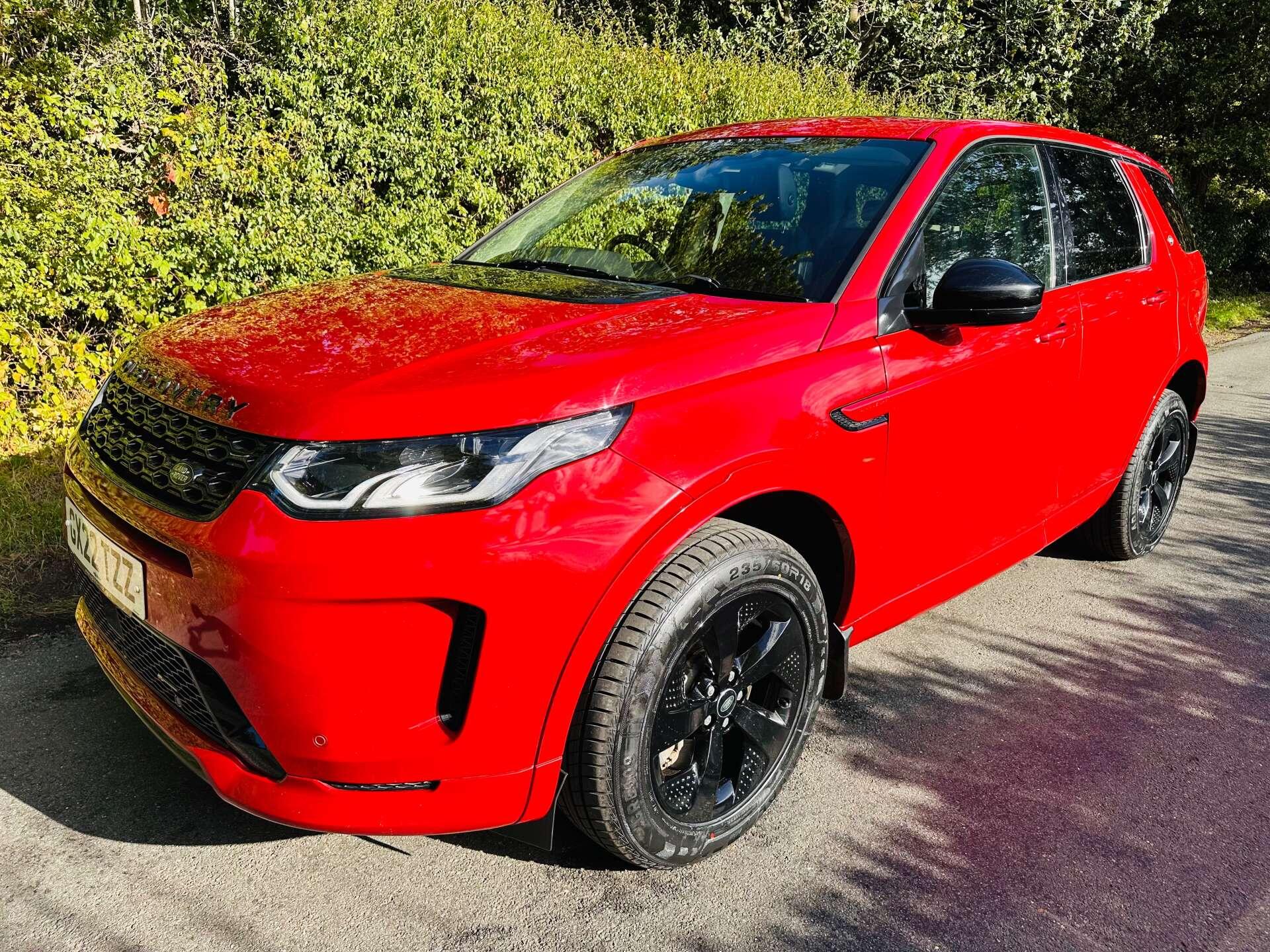 Land Rover Discovery Sport view 30