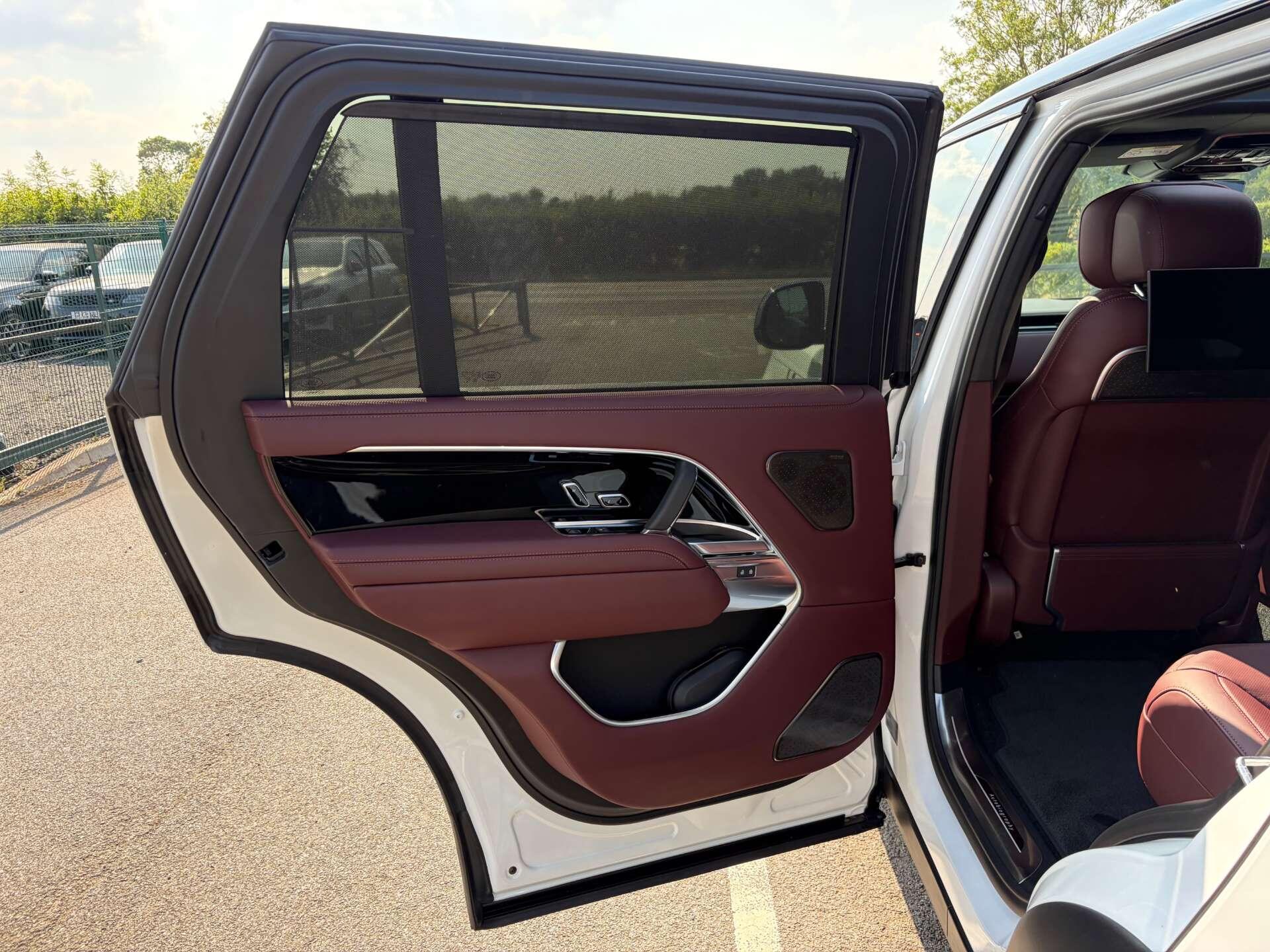 Land Rover Range Rover view 20