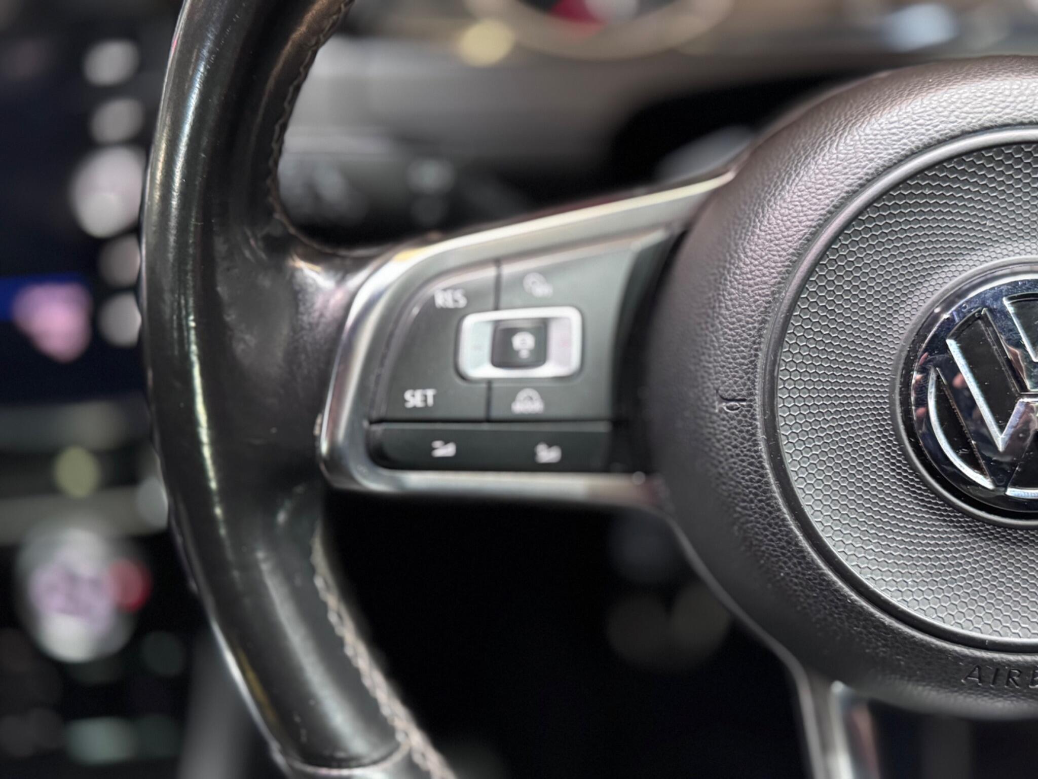Volkswagen Golf view 29