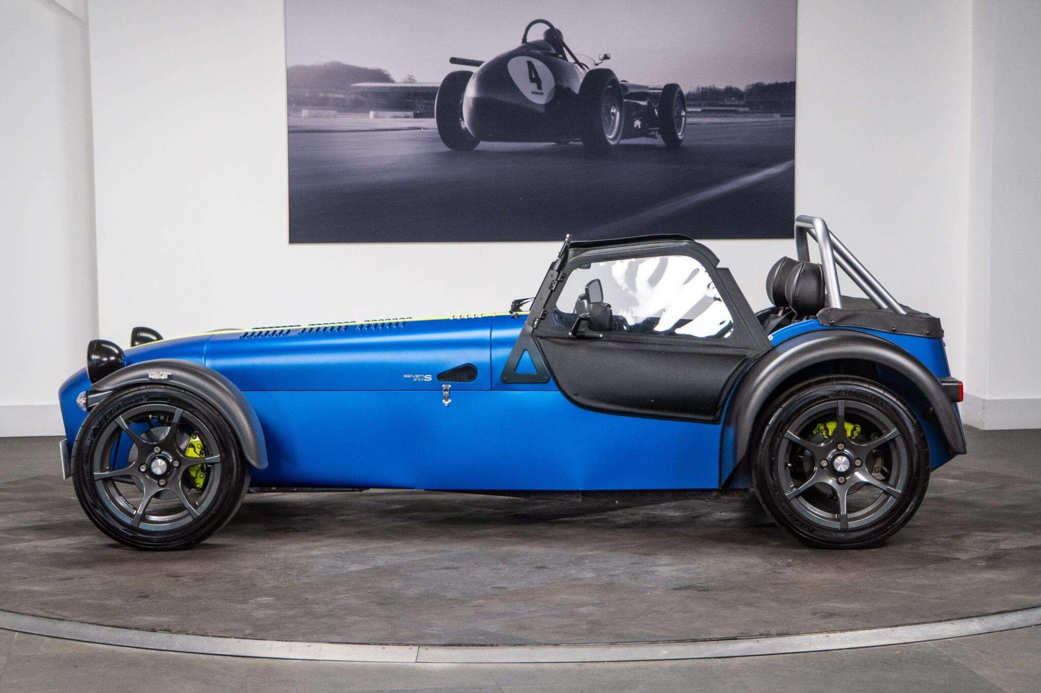 Caterham Seven view 16