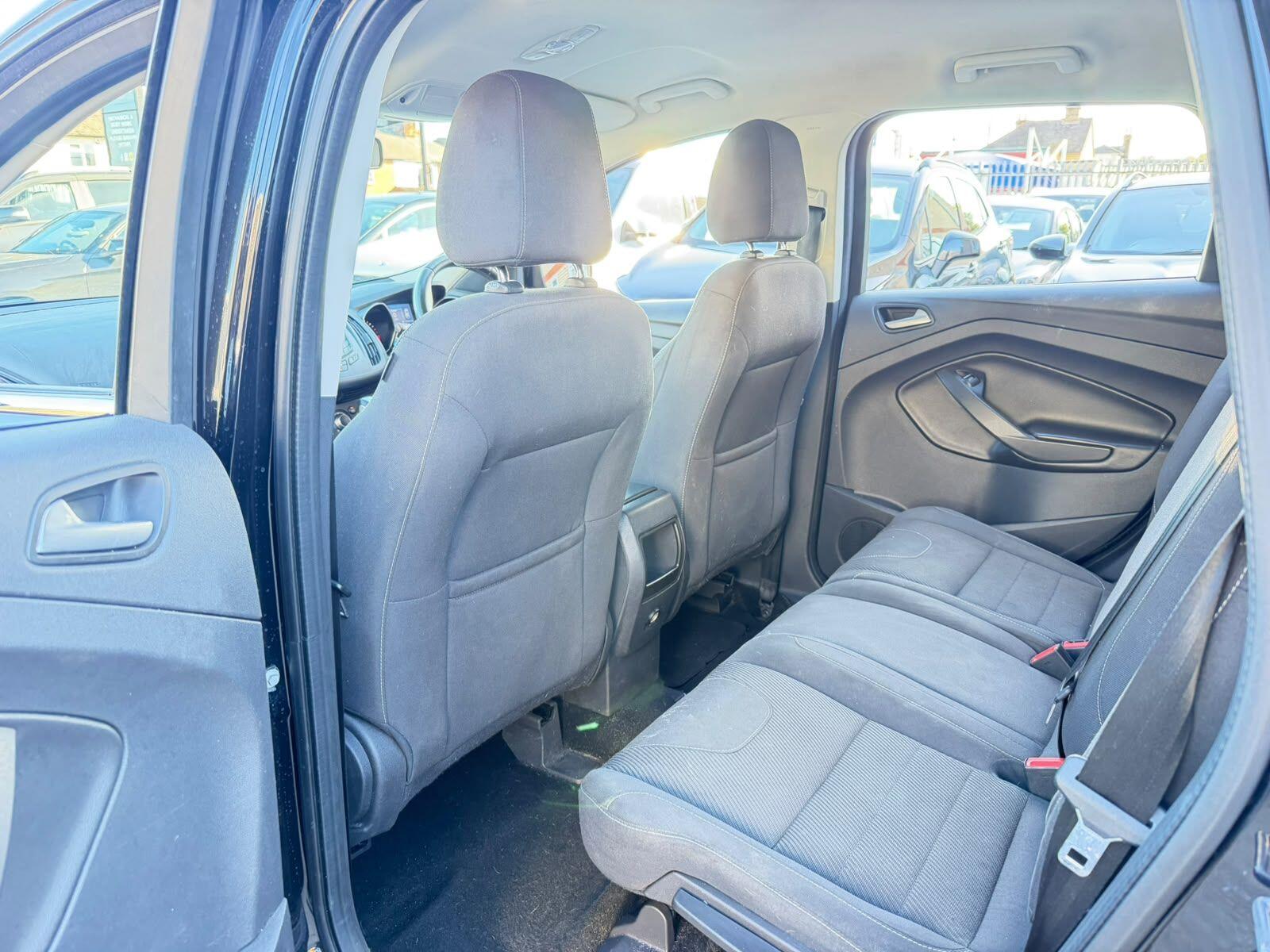 Ford Kuga view 18