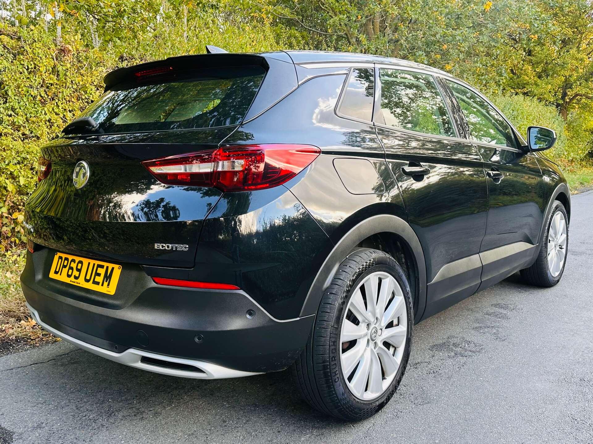 Vauxhall Grandland X view 40