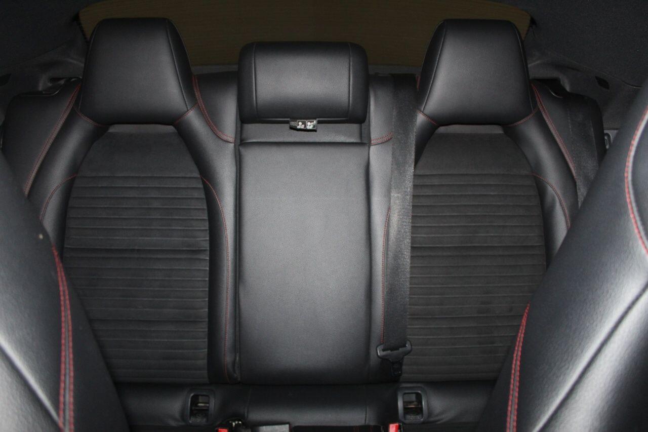 Mercedes-Benz CLA view 50