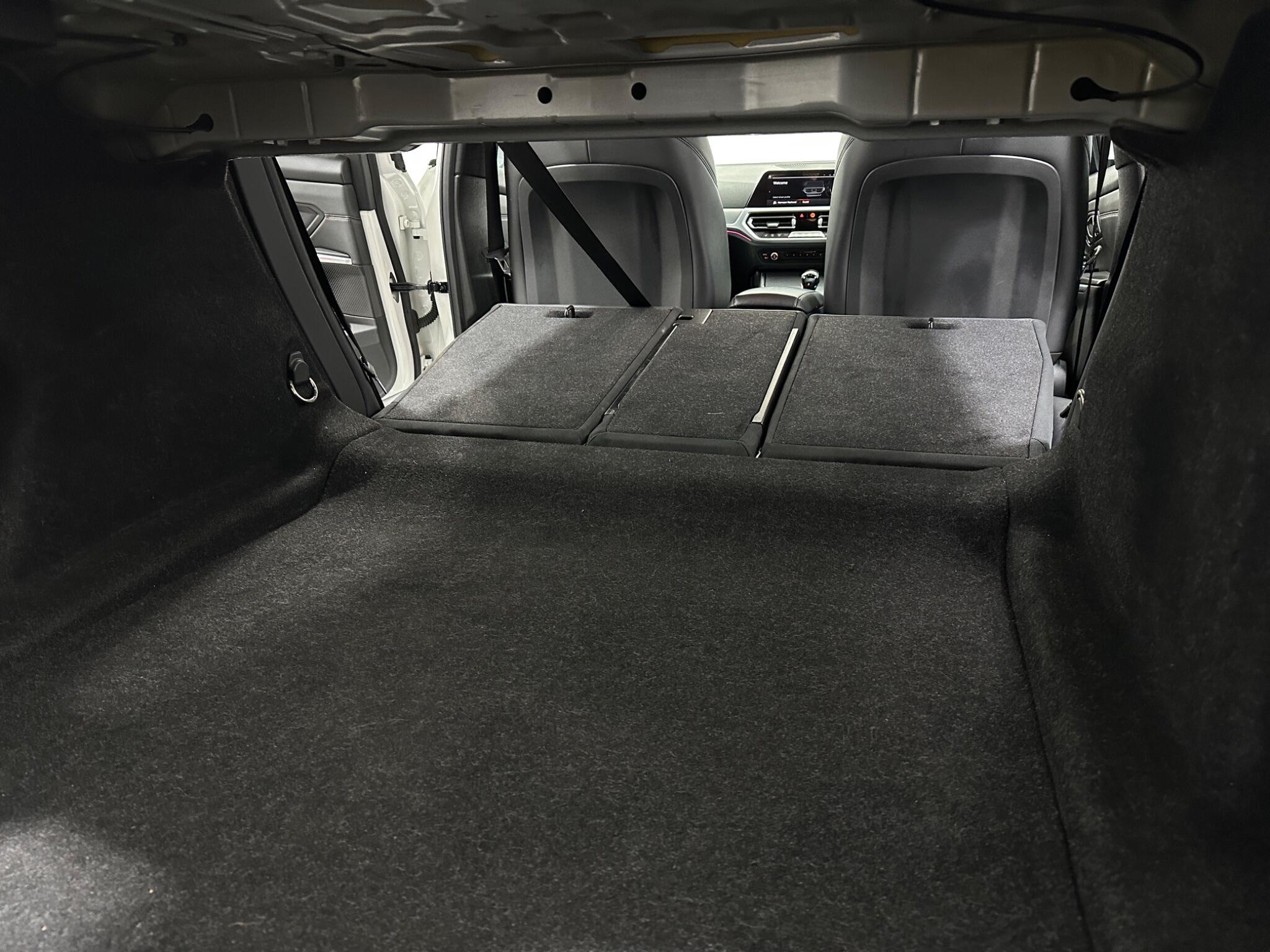 BMW 3 Series view 45