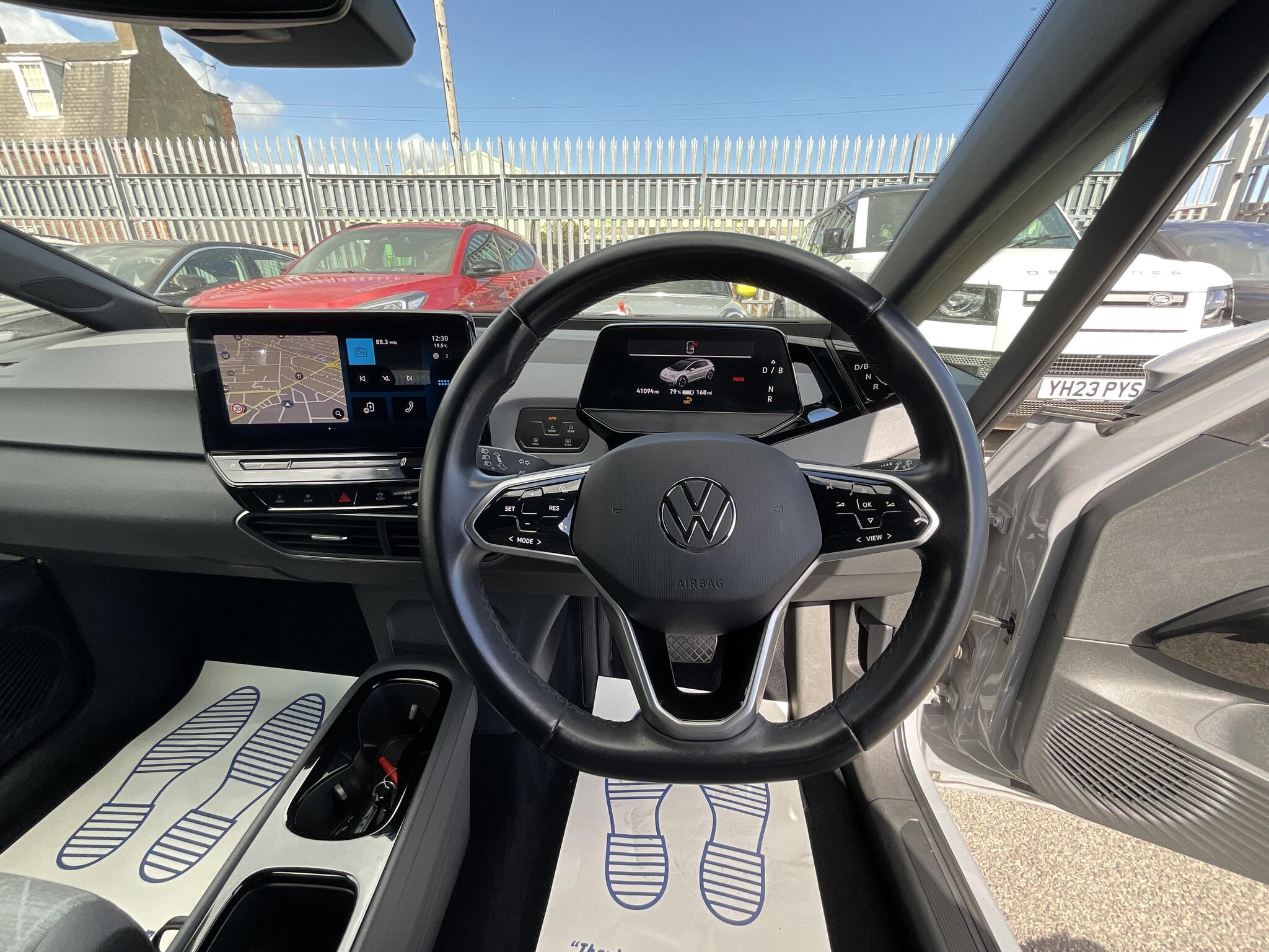 Volkswagen ID.3 view 27