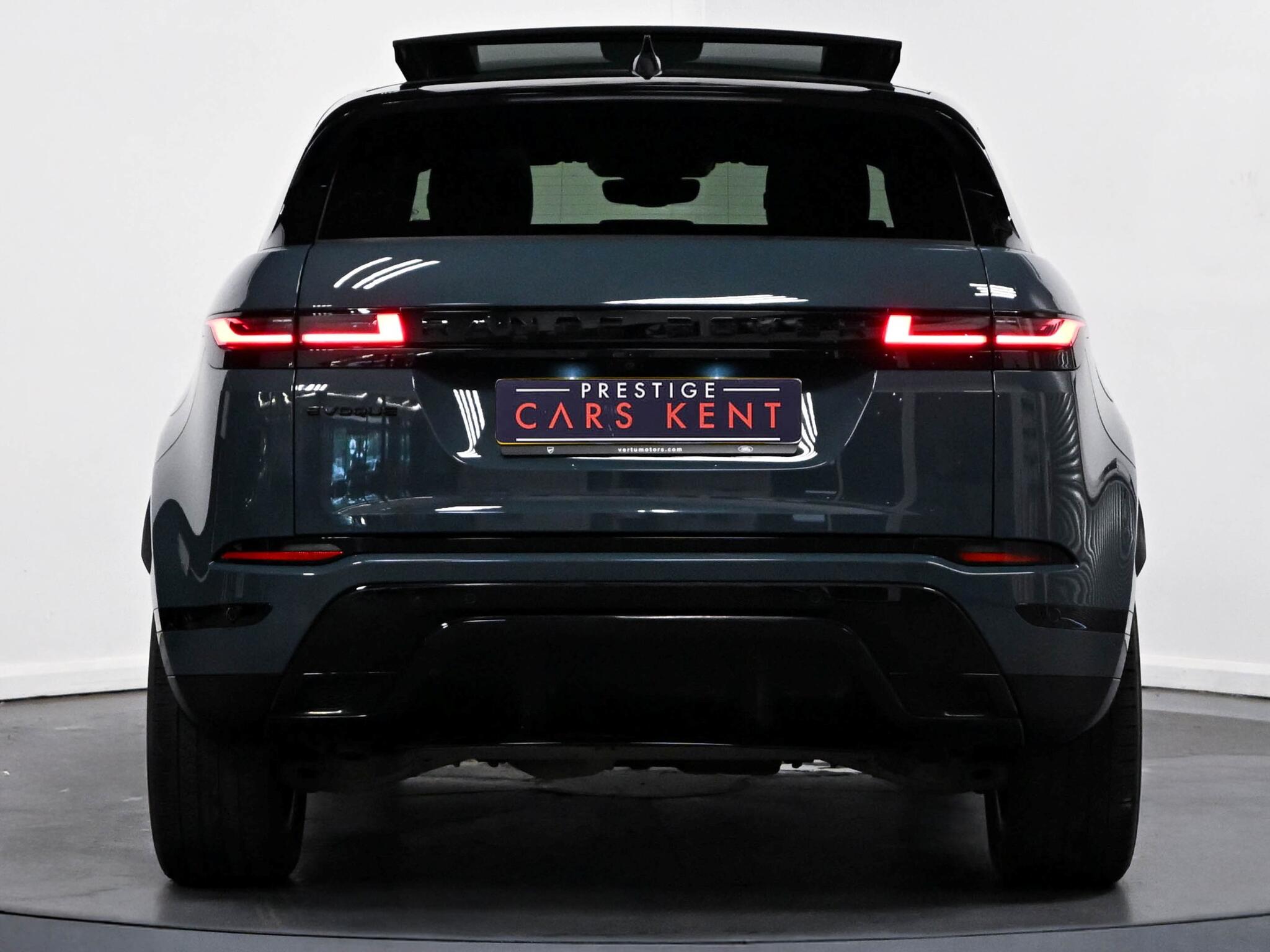 Land Rover Range Rover Evoque view 19