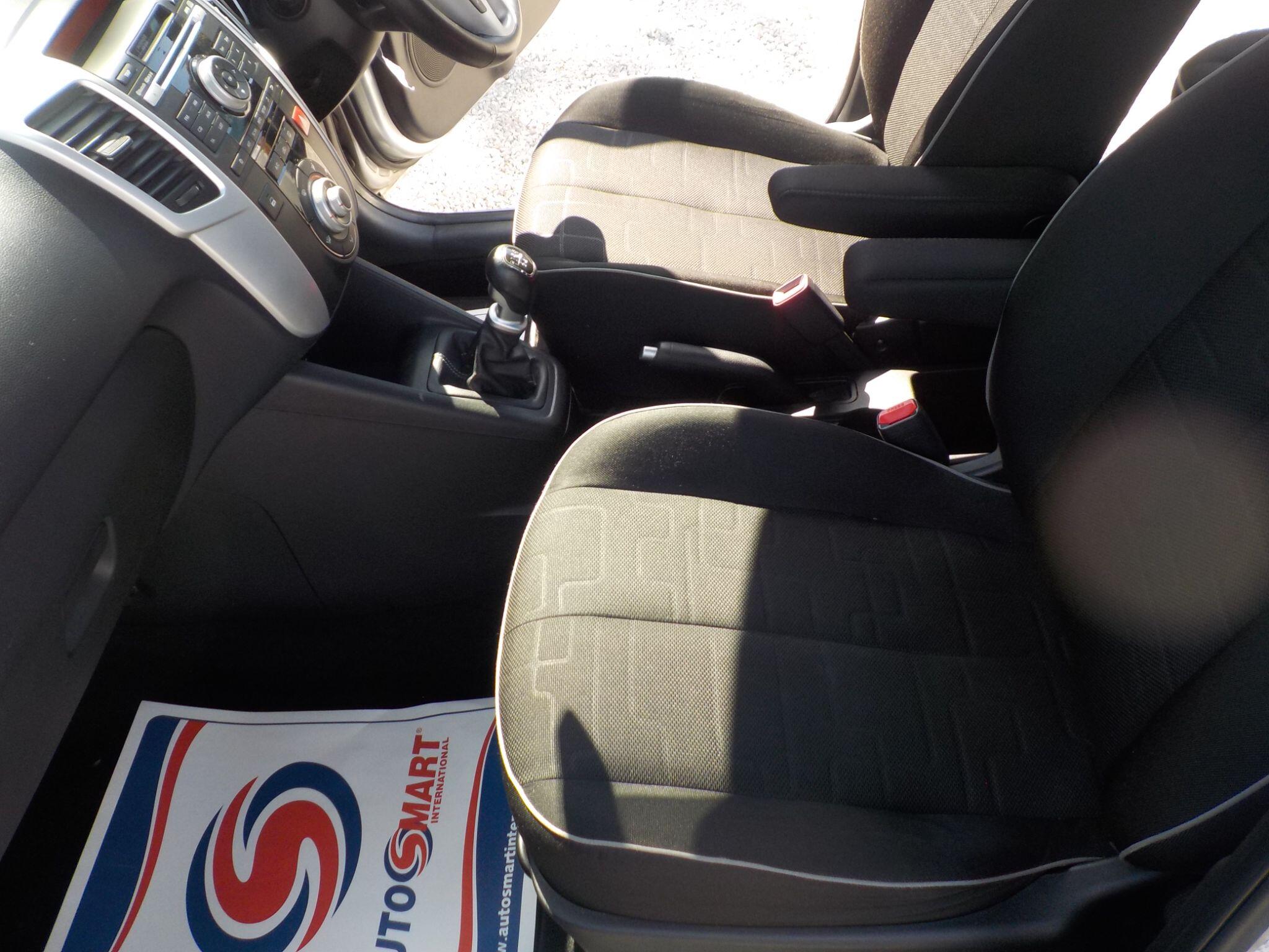 Kia Venga 1.4 EcoDynamics 2 Euro 5 (s/s) 5dr