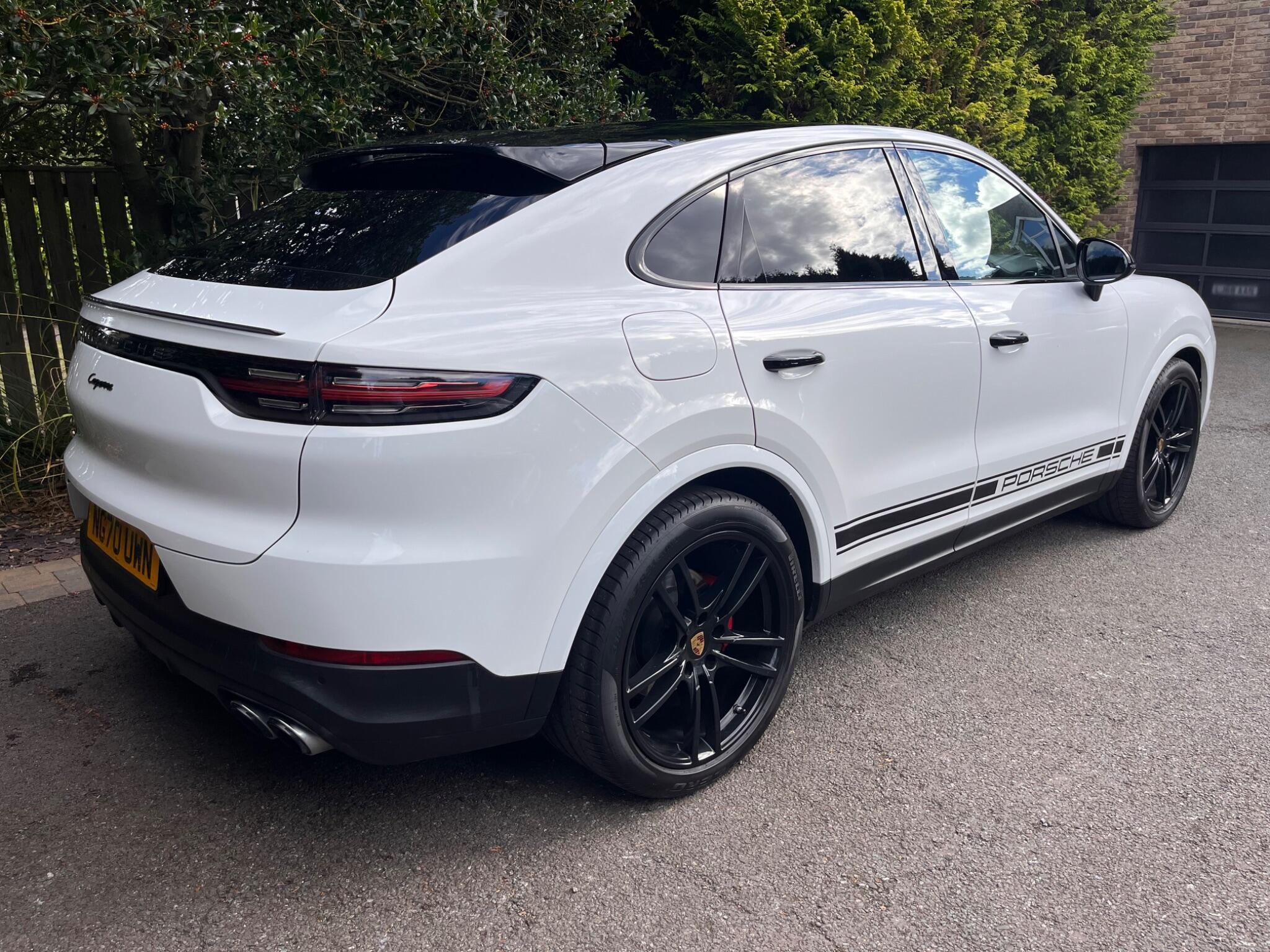 Porsche Cayenne view 12