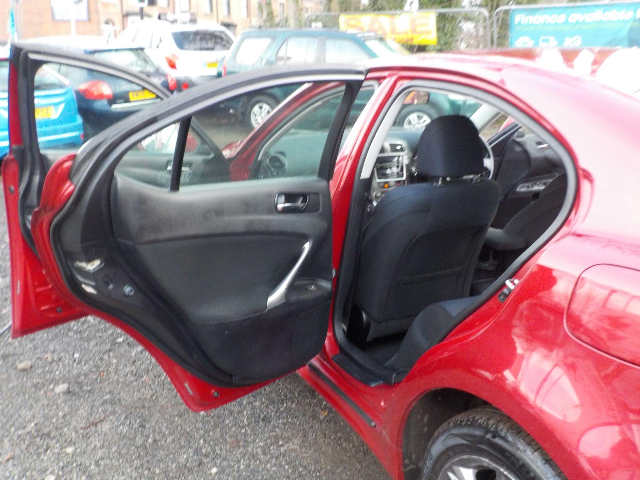 Lexus IS 2.2 220TD 4dr