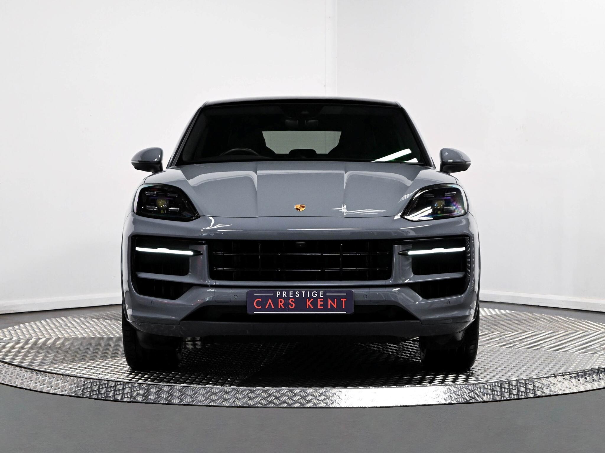 Porsche Cayenne view 7