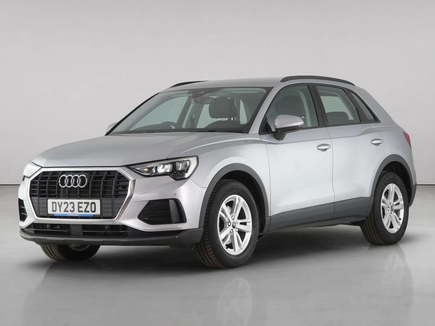 Audi Q3 view 2