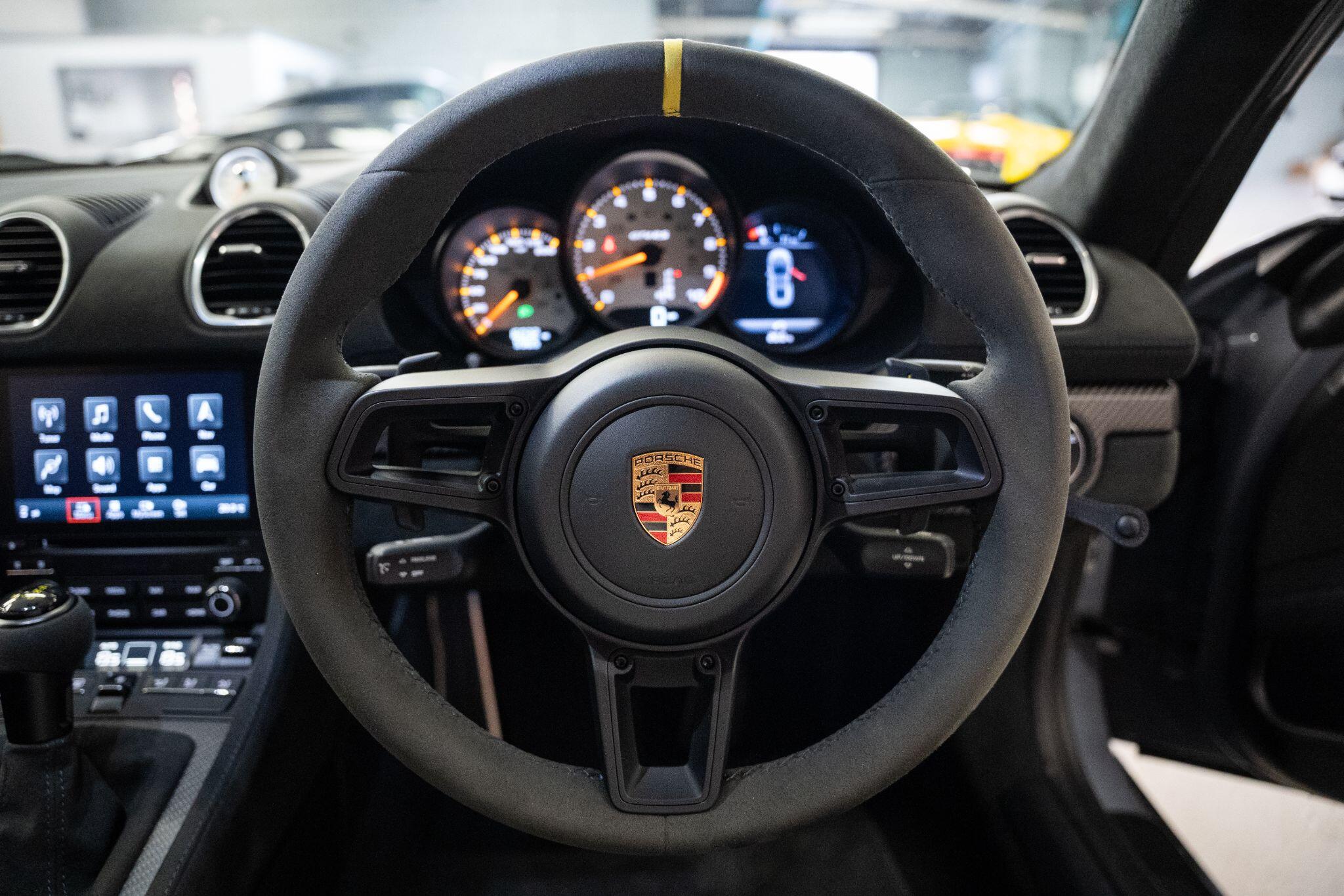 Porsche Cayman view 49