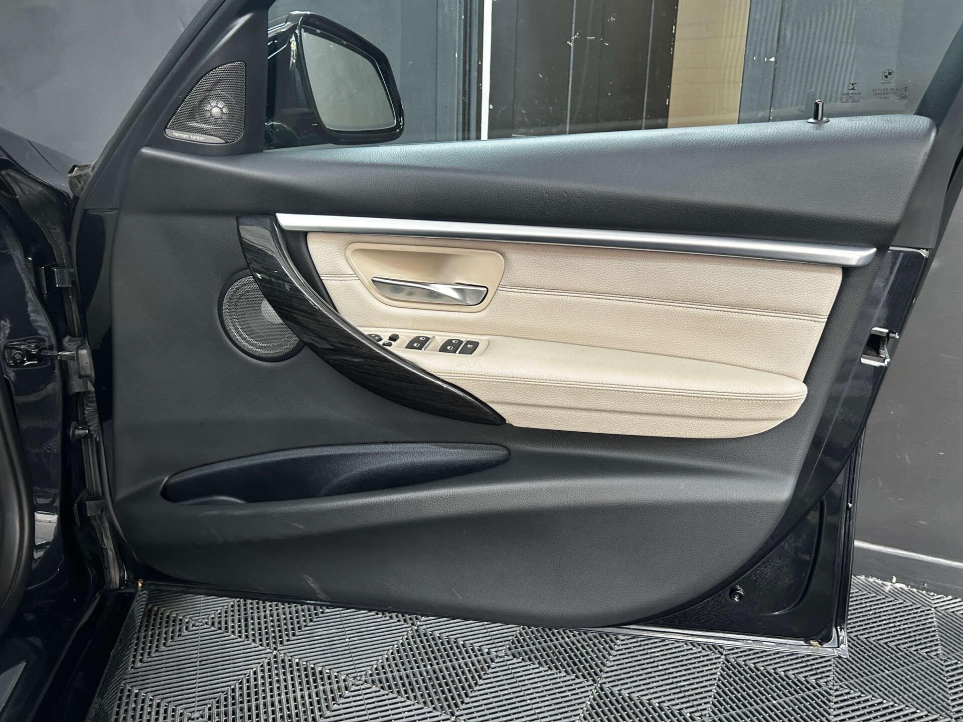 BMW 3 Series view 41