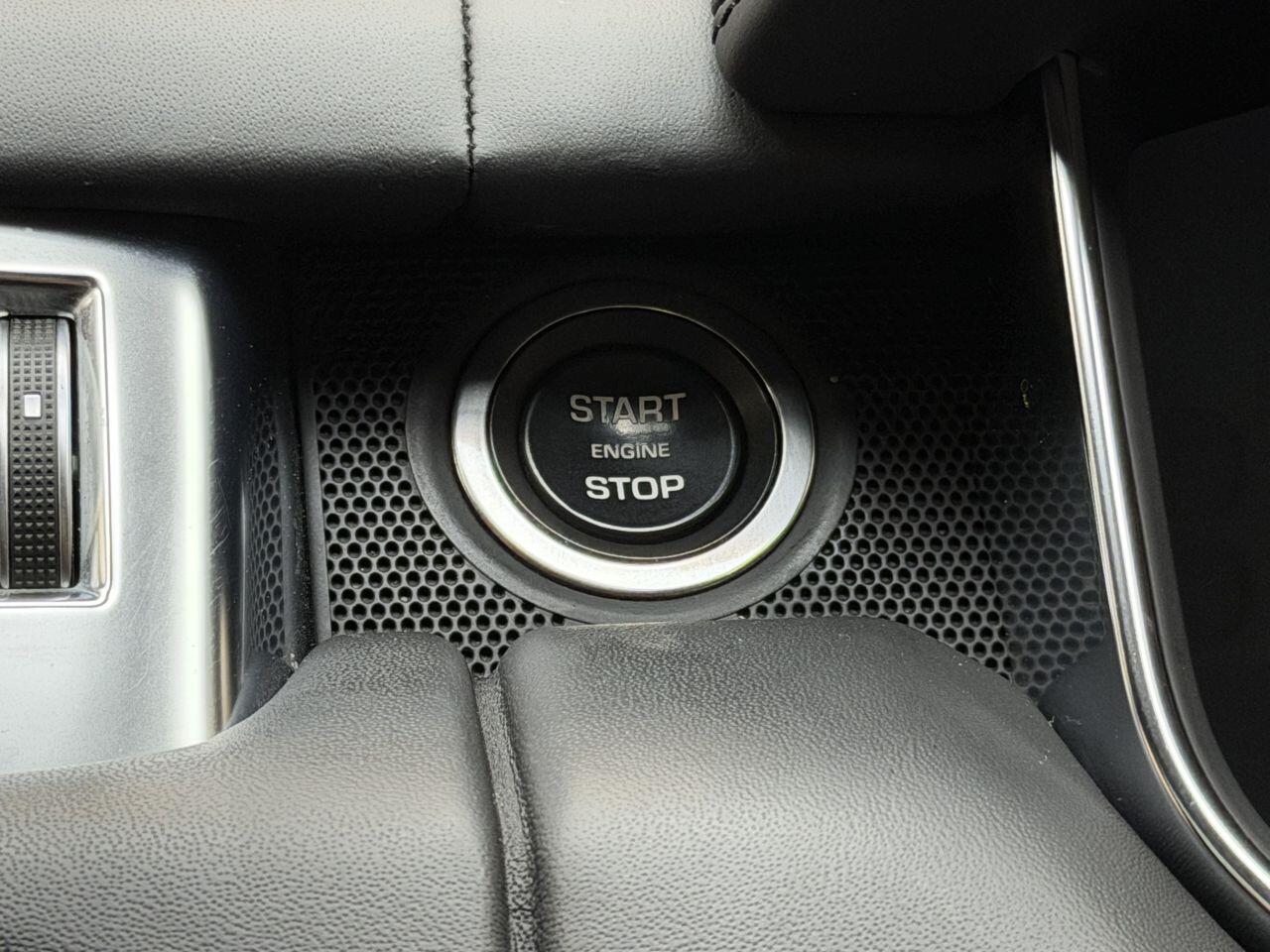 Land Rover Range Rover Sport view 45